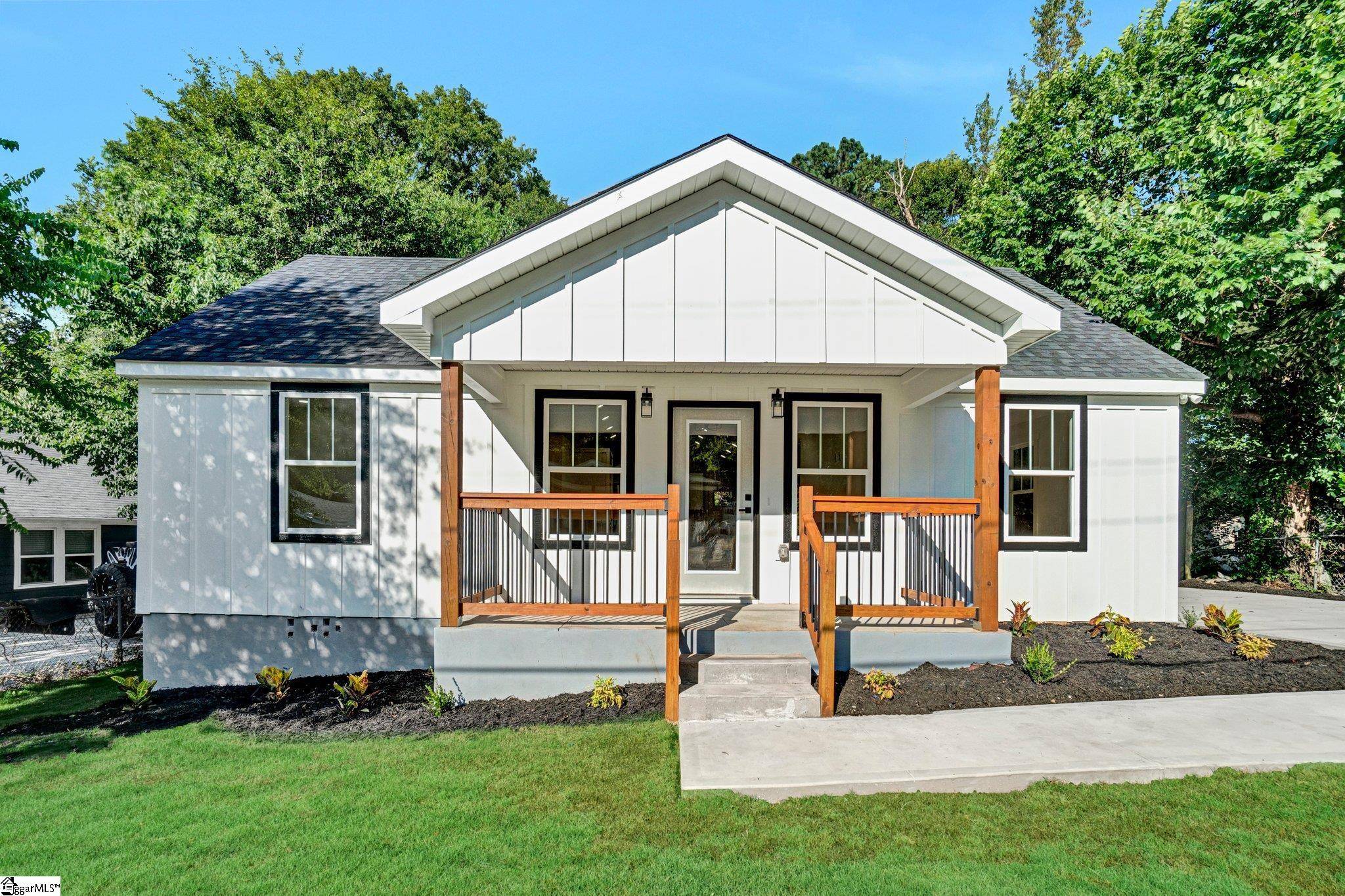 Greenville, SC 29611,18 Springside Avenue