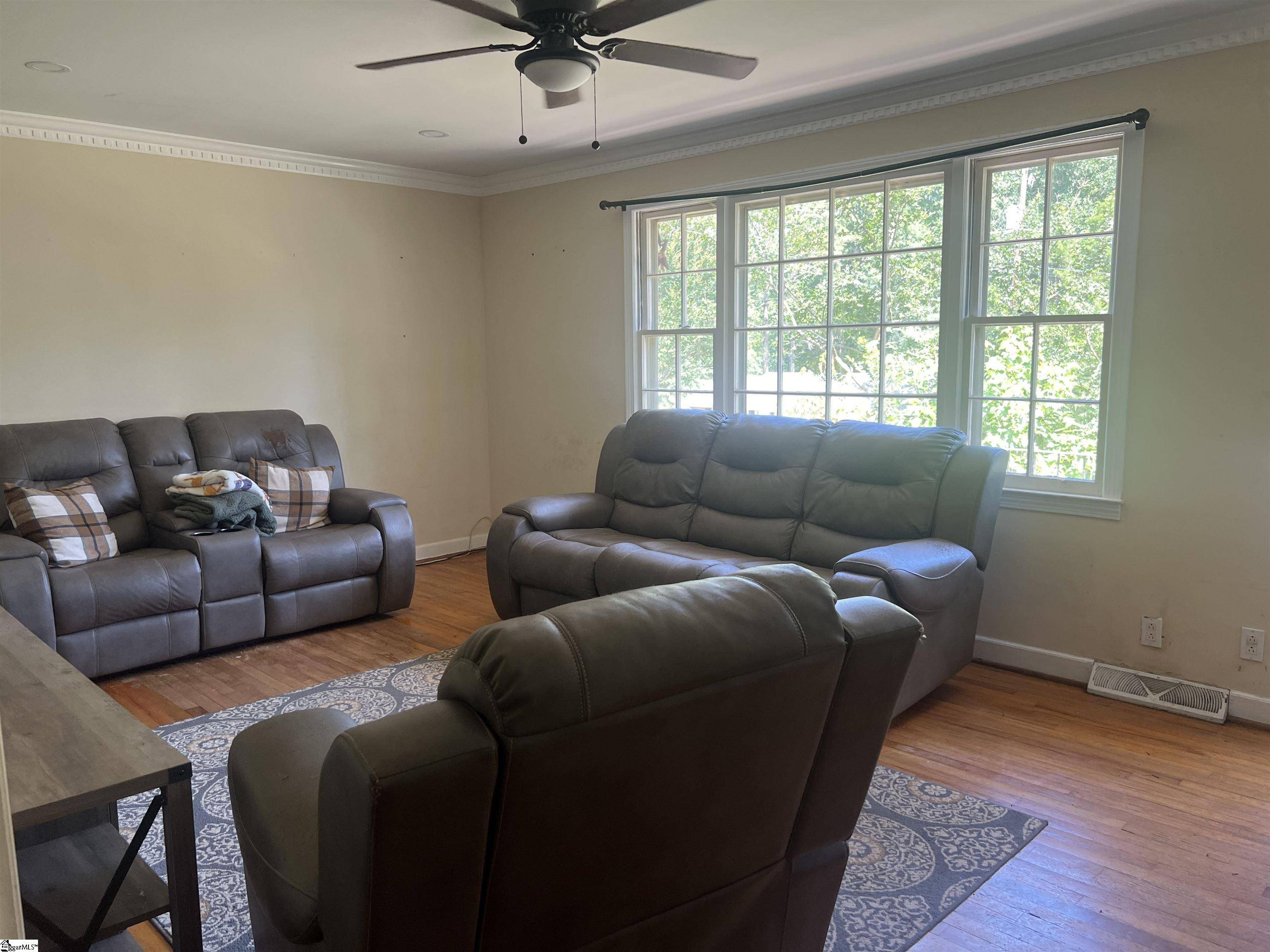 Greenville, SC 29617,5 N Oak Forest Drive