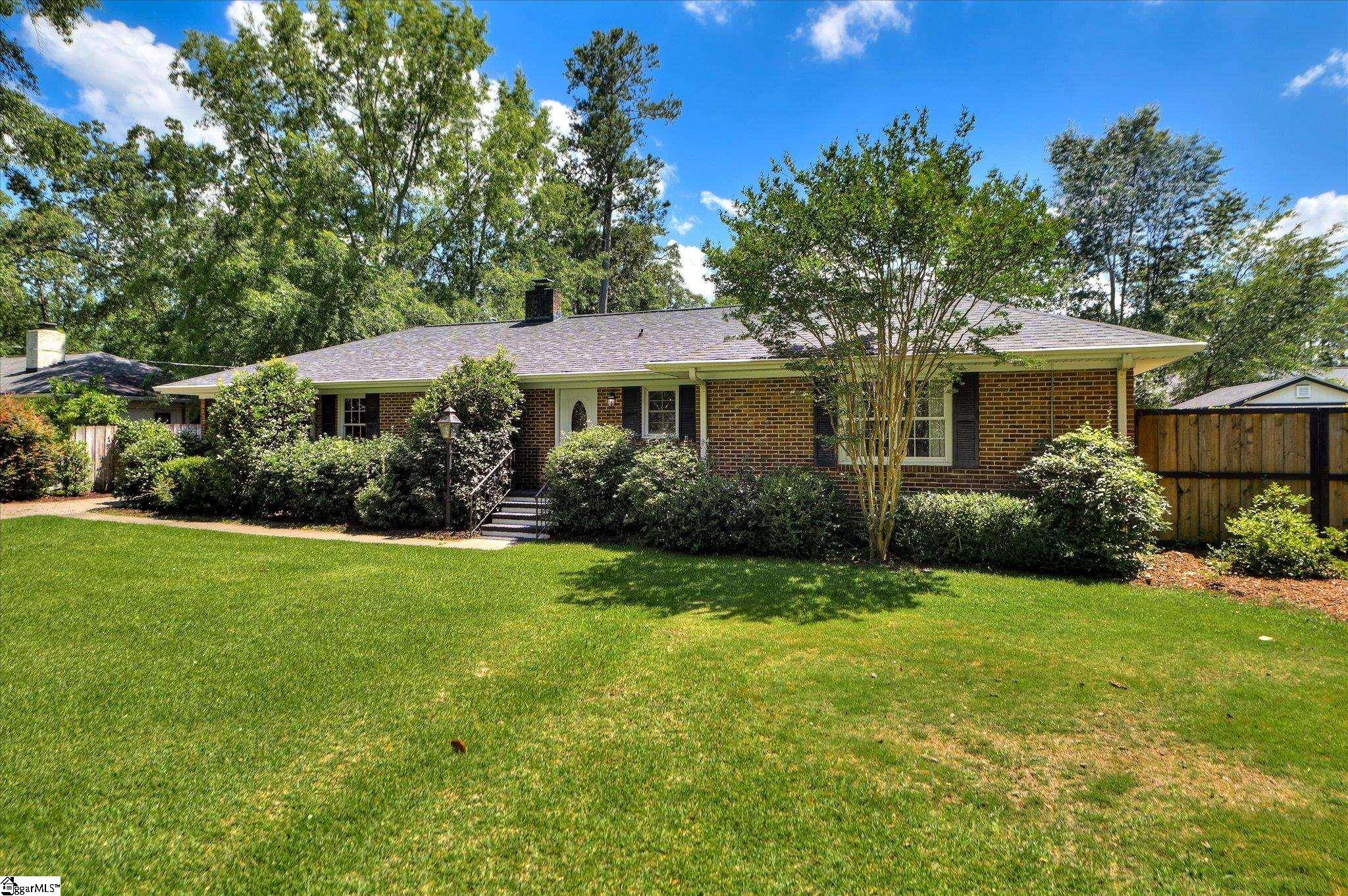 Aiken, SC 29801,215 SE Barnard Avenue