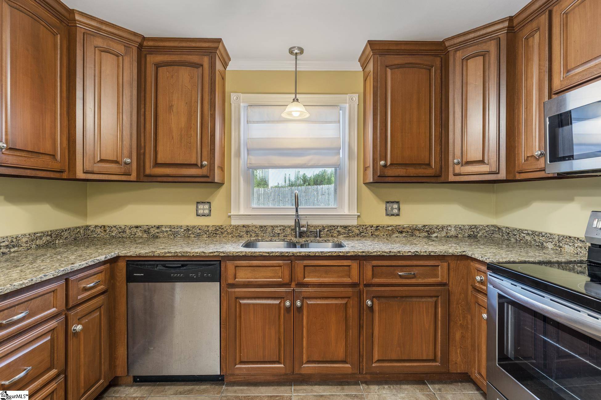 Mauldin, SC 29662,113 Carlton Drive