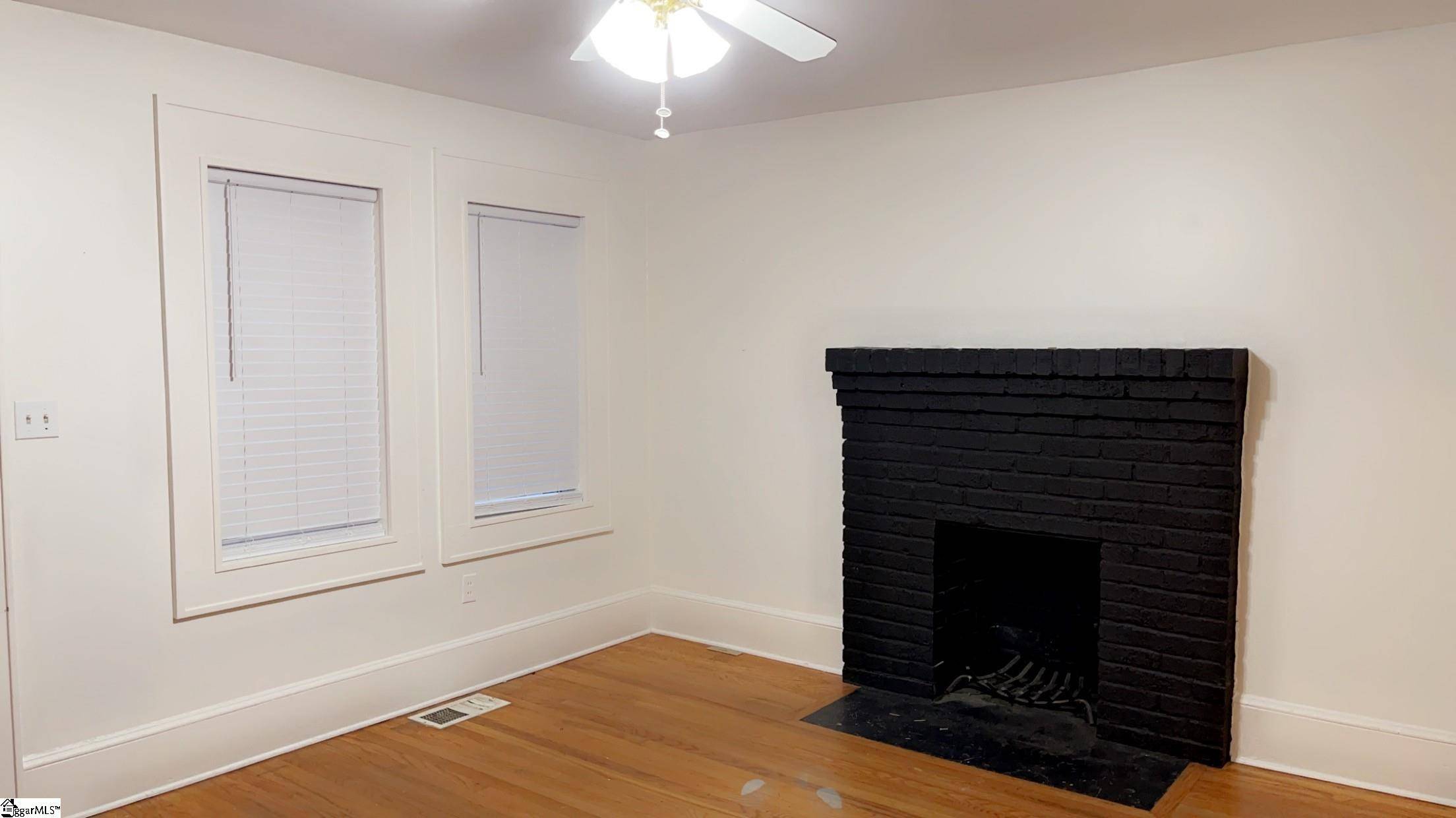 Greenville, SC 29607,16 Underwood Avenue