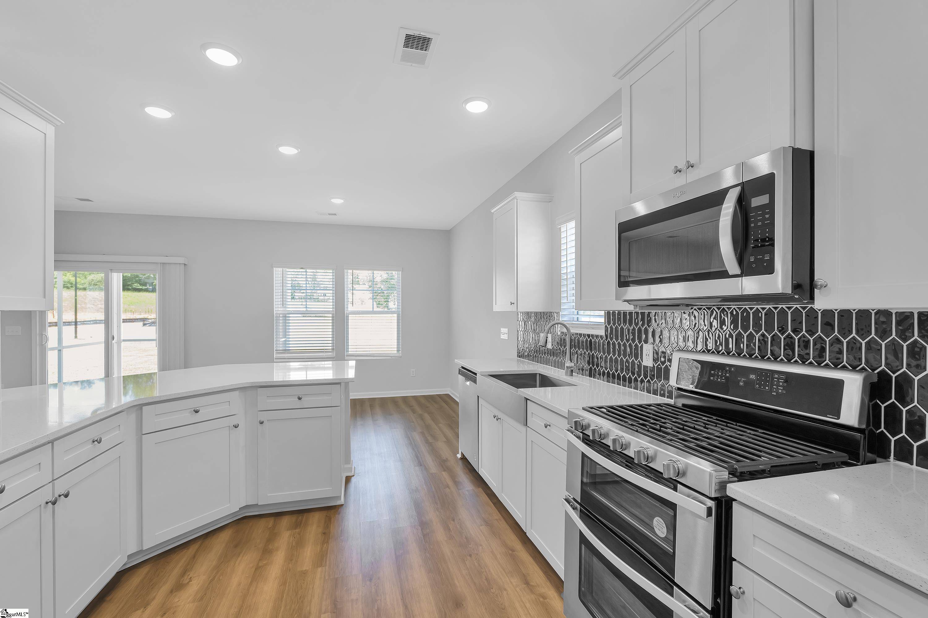 Easley, SC 29642,101 Brown Circle