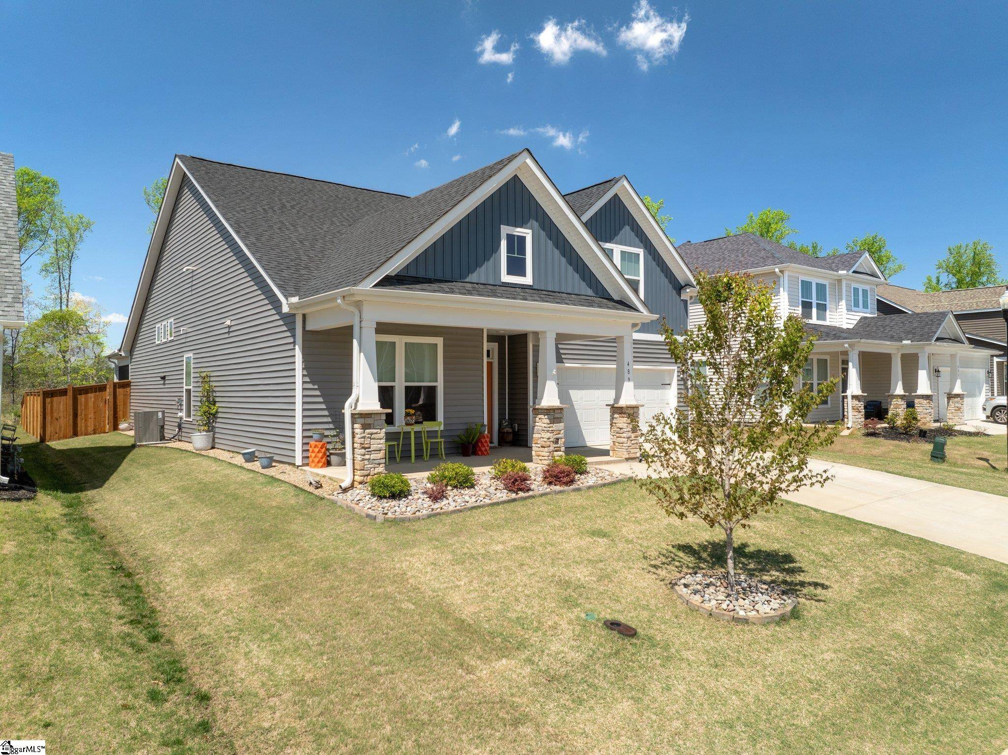 Woodruff, SC 29388,489 FENWICK Drive
