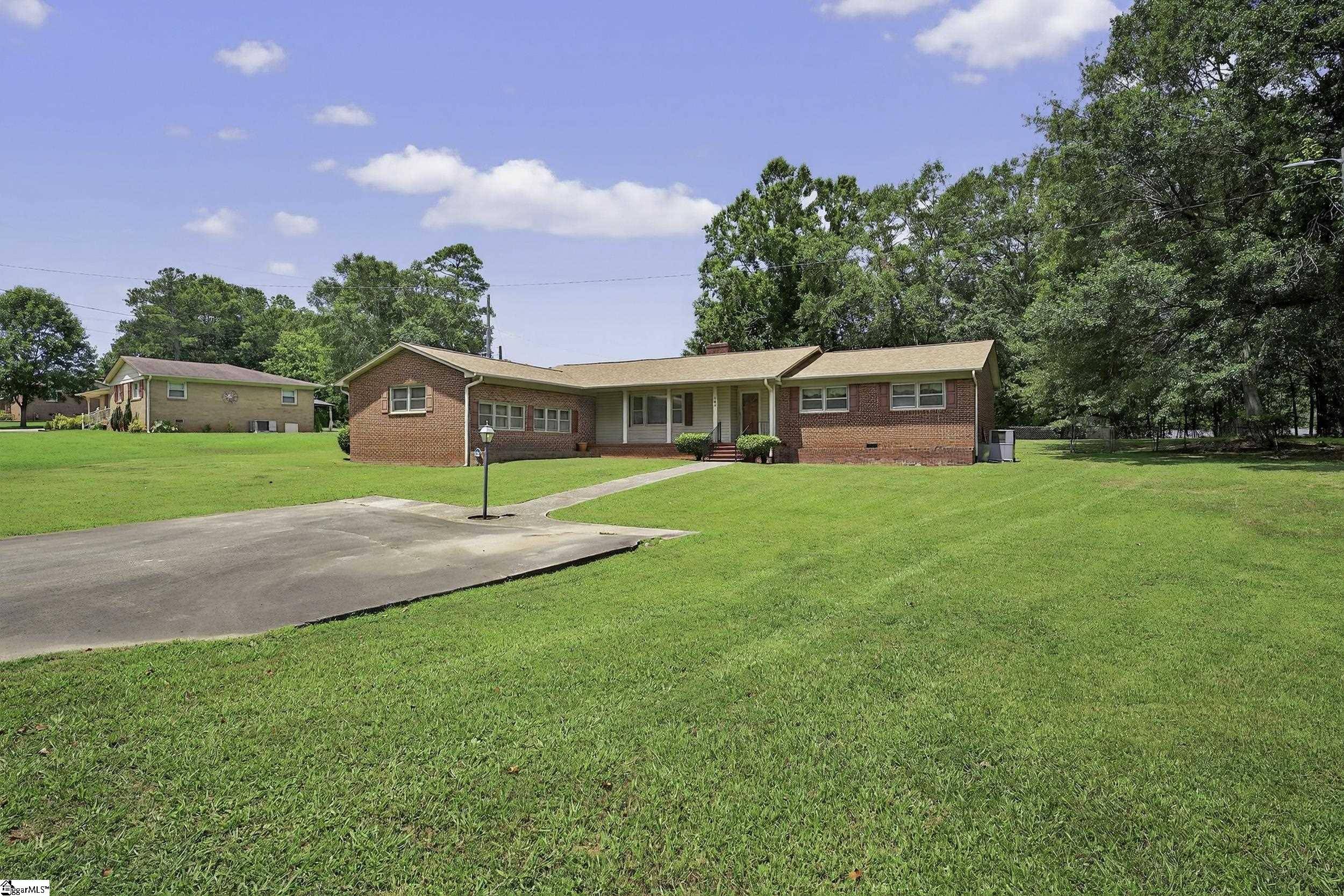 Gaffney, SC 29340,303 Dogwood Drive