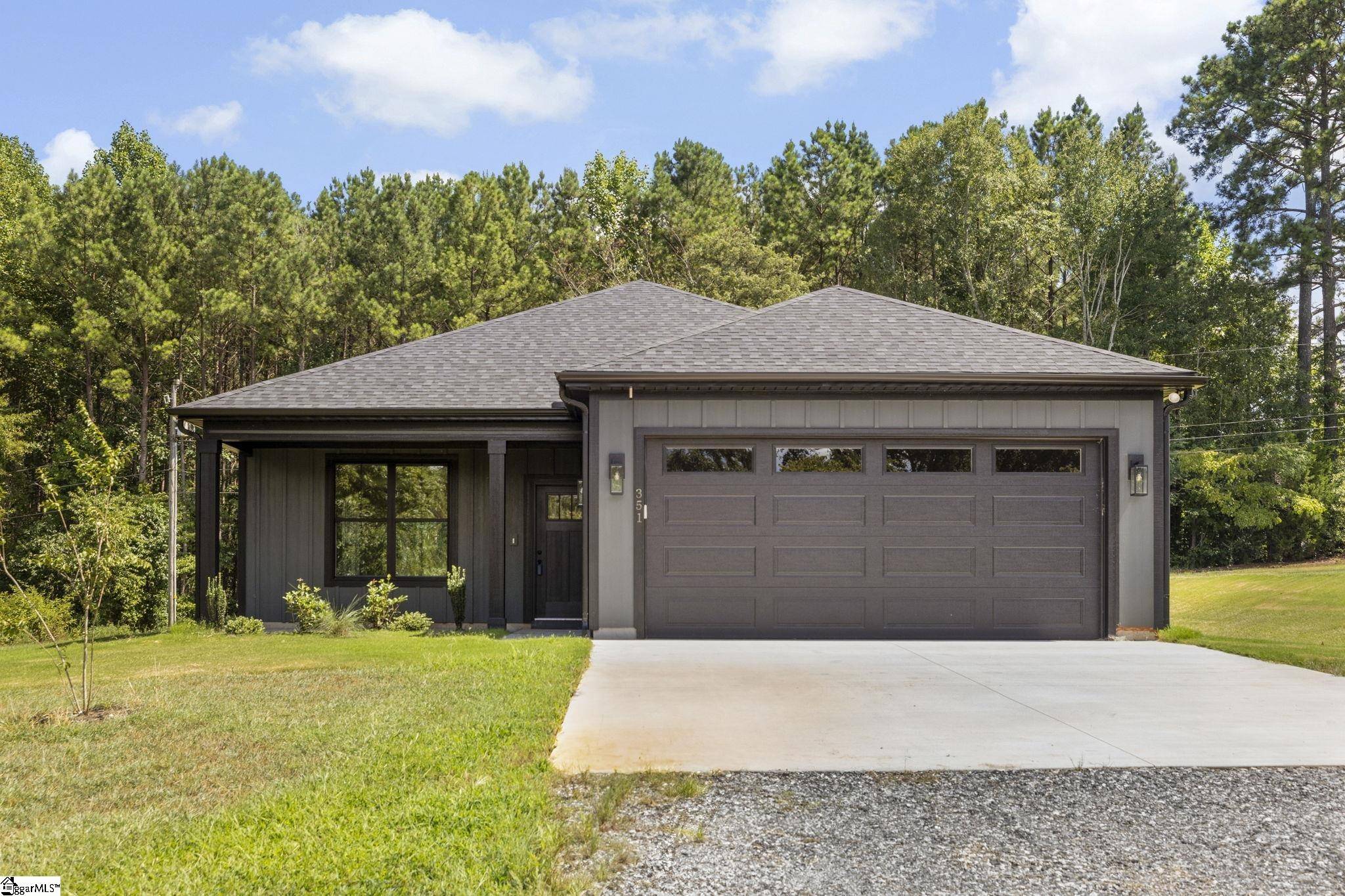 Campobello, SC 29322,351 Scenic Avenue
