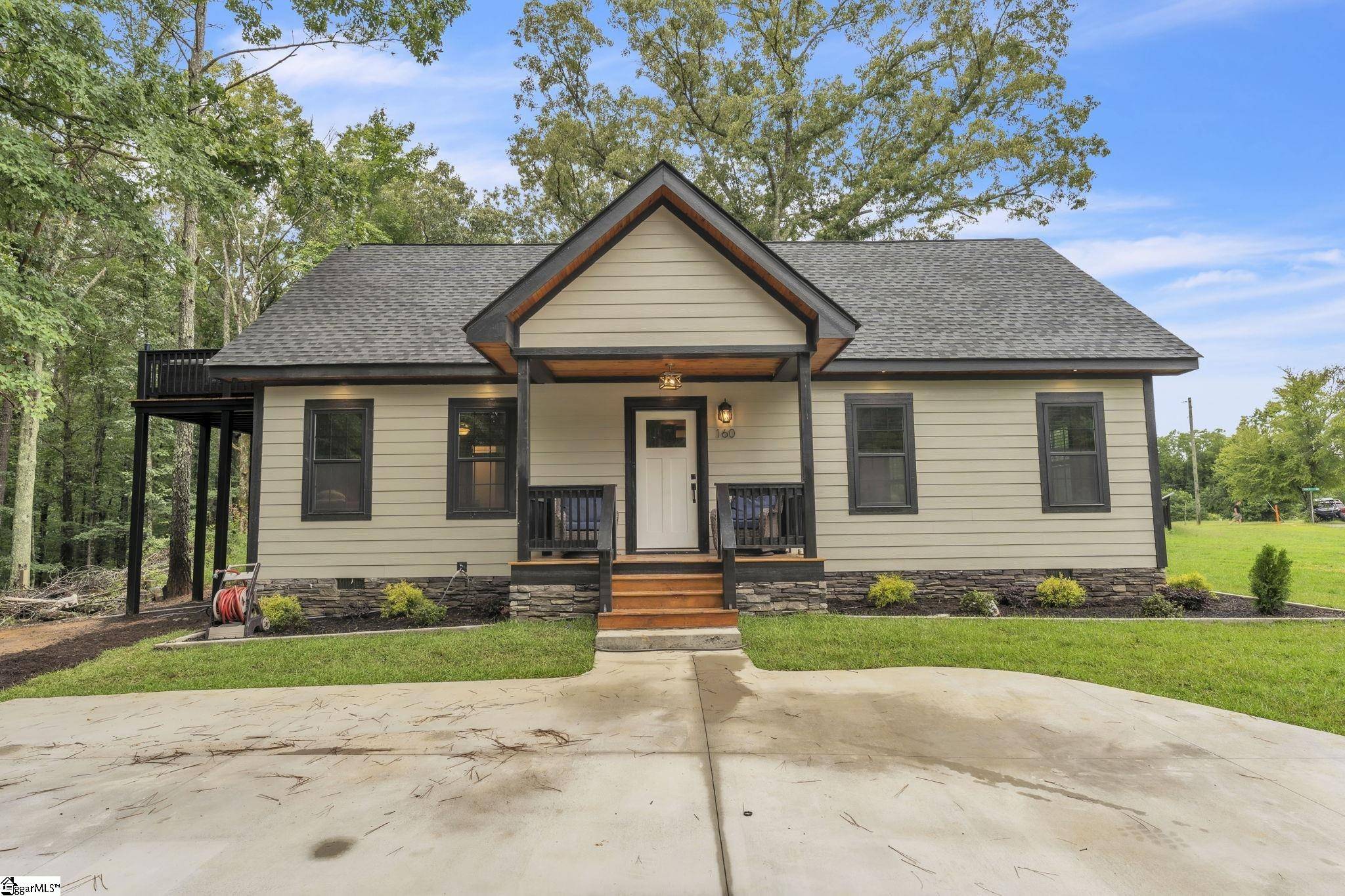 Kinards, SC 29355,160 hunnicutt Lane