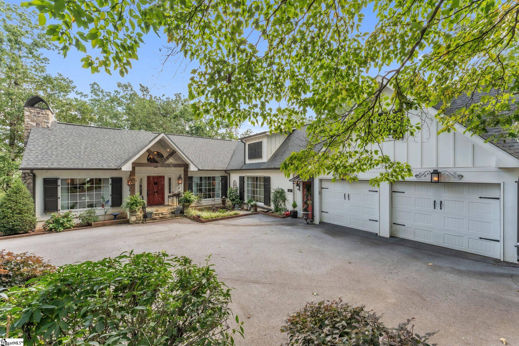 Greenville, SC 29609,100 Woodhaven Drive