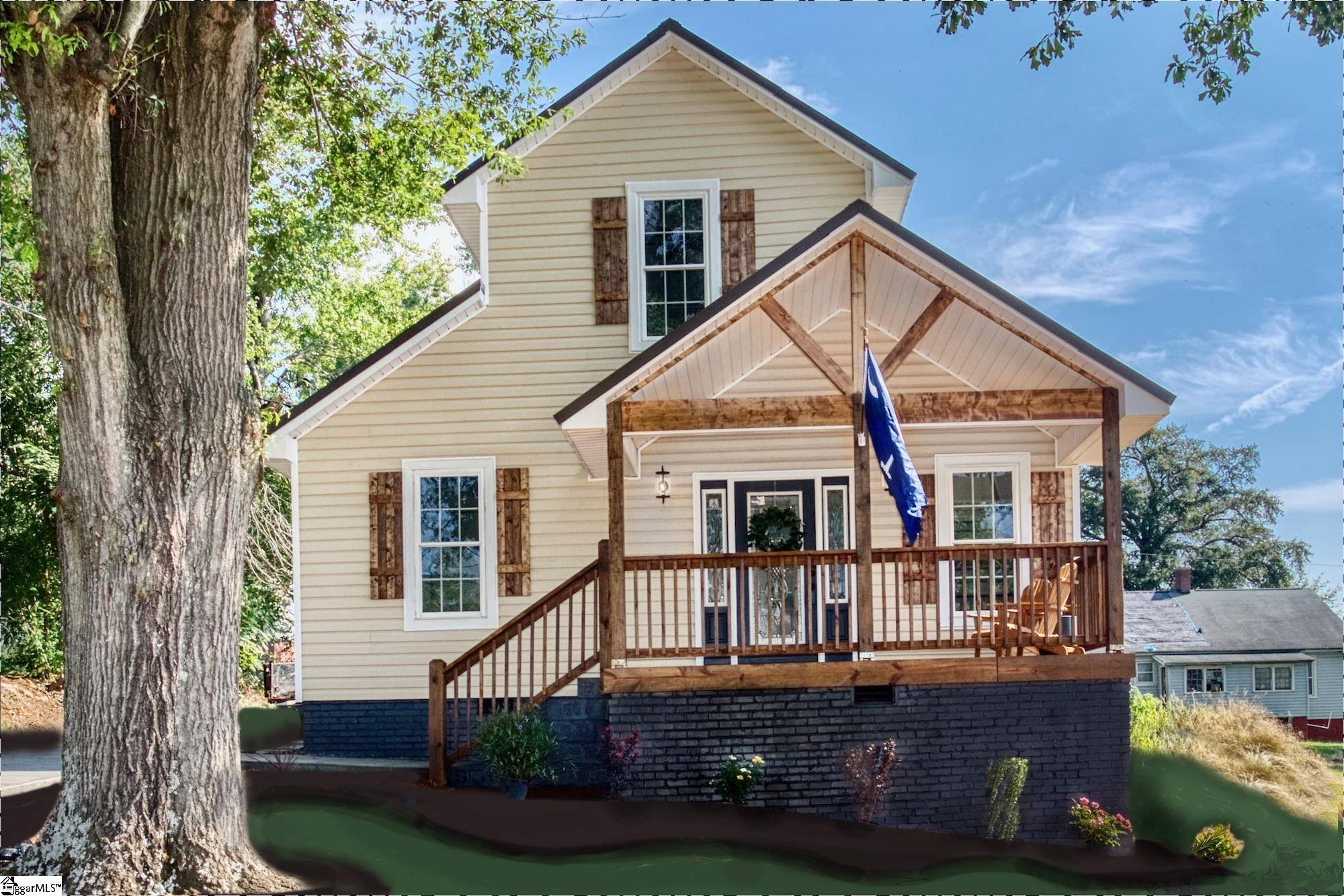 Easley, SC 29640,113 S 8th Street