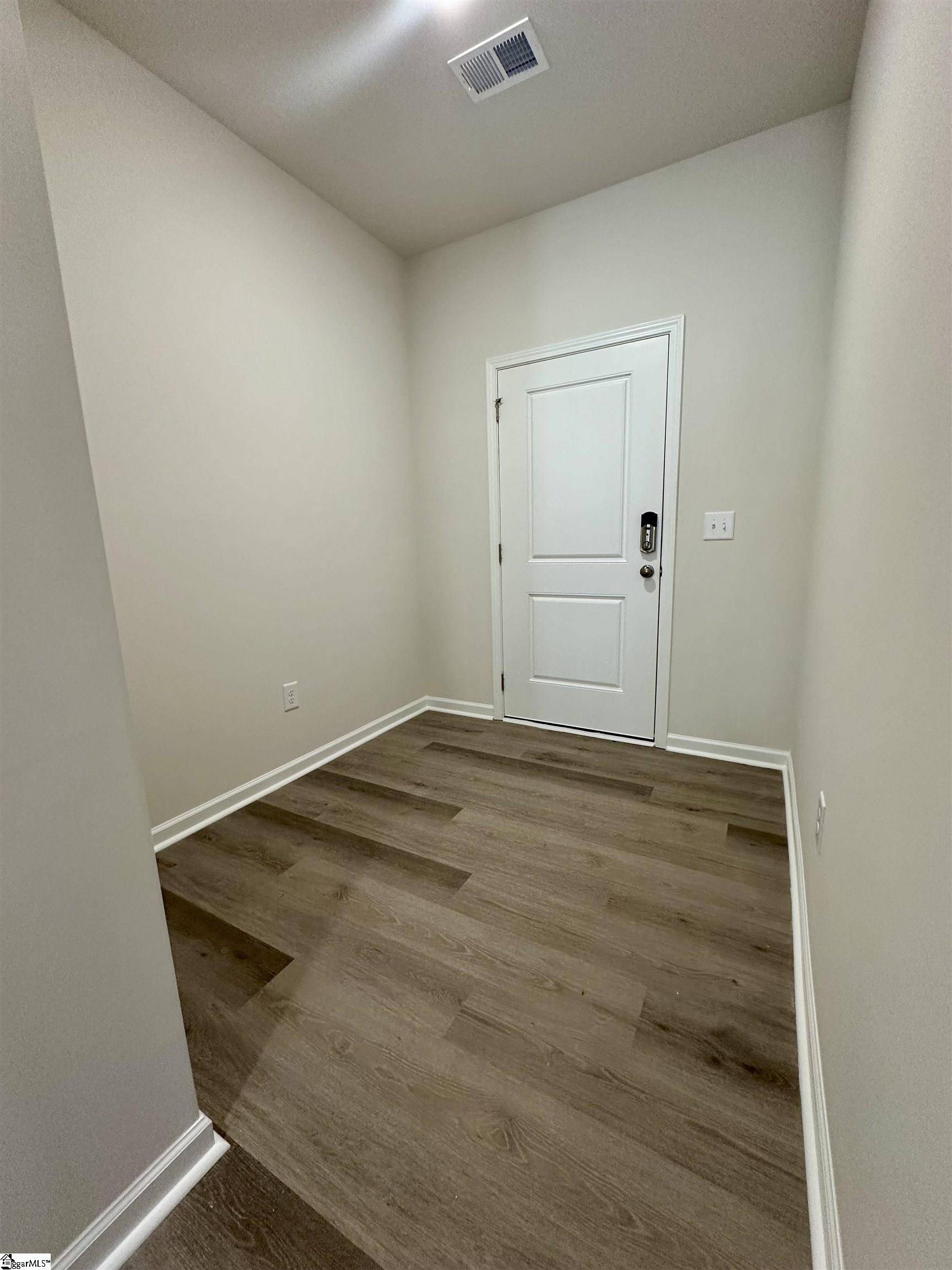 Taylors, SC 29687,10 Stoneview Way