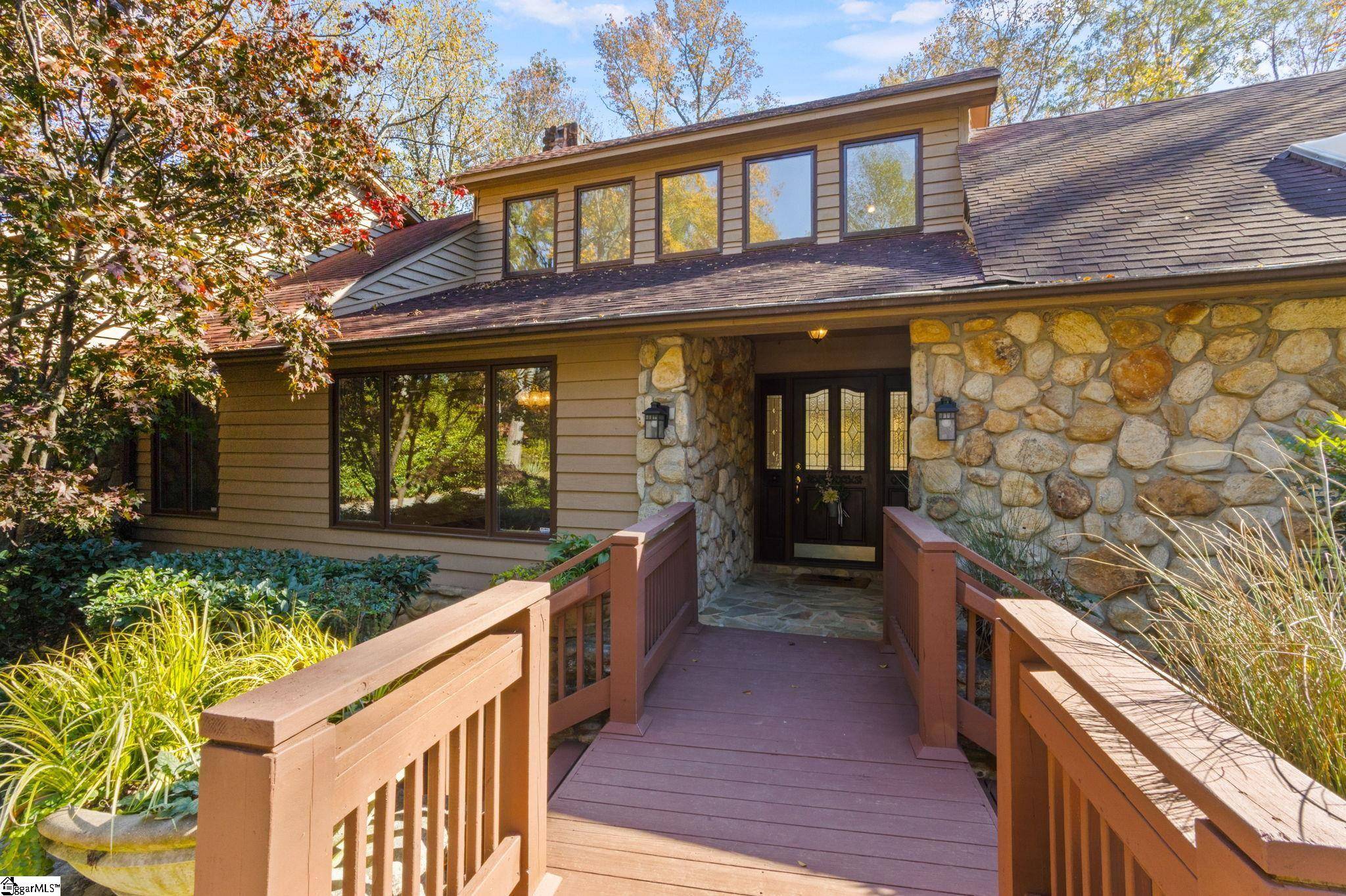 Simpsonville, SC 29681,216 Old Town Way