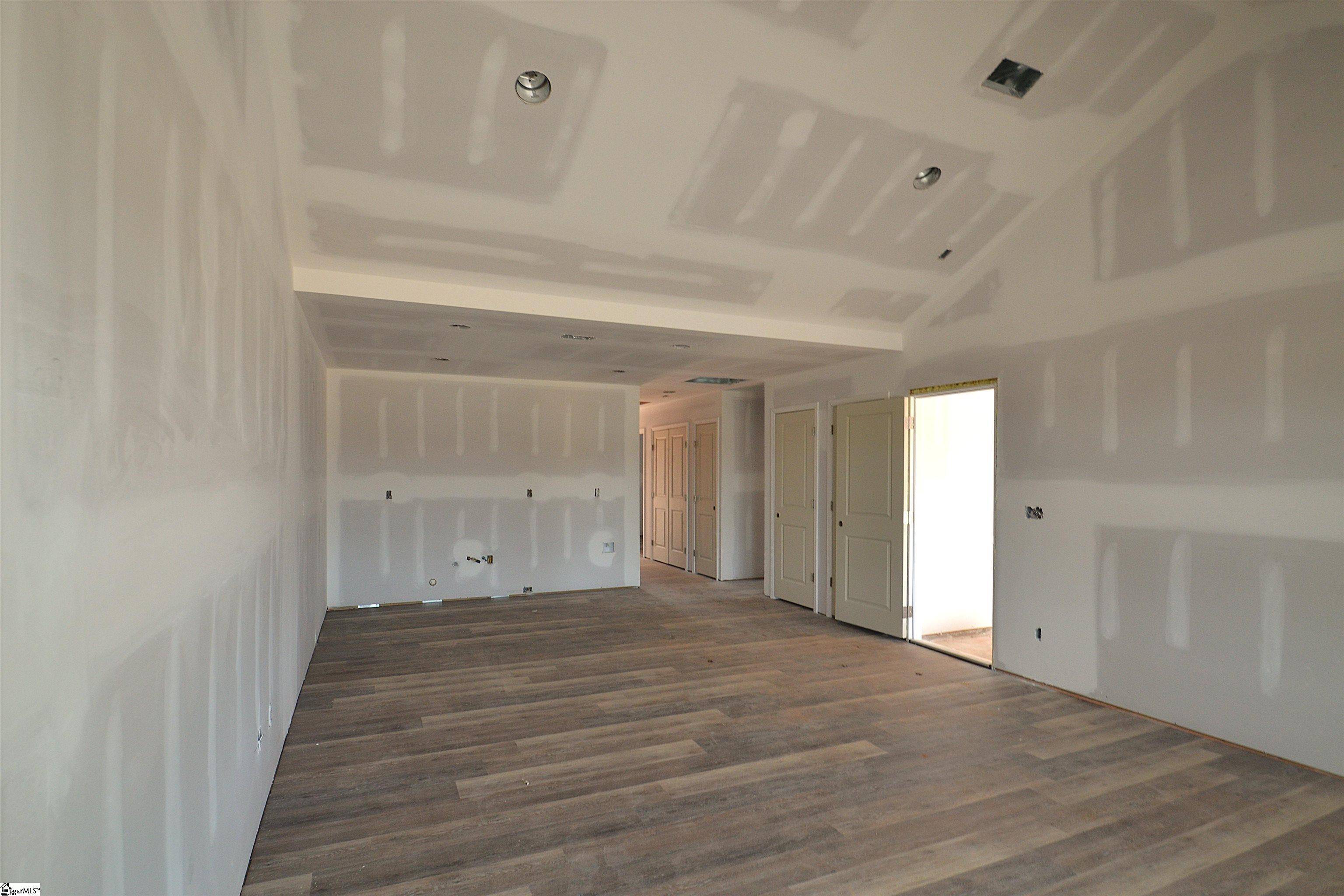 Inman, SC 29349,8999/9001 Highway 9