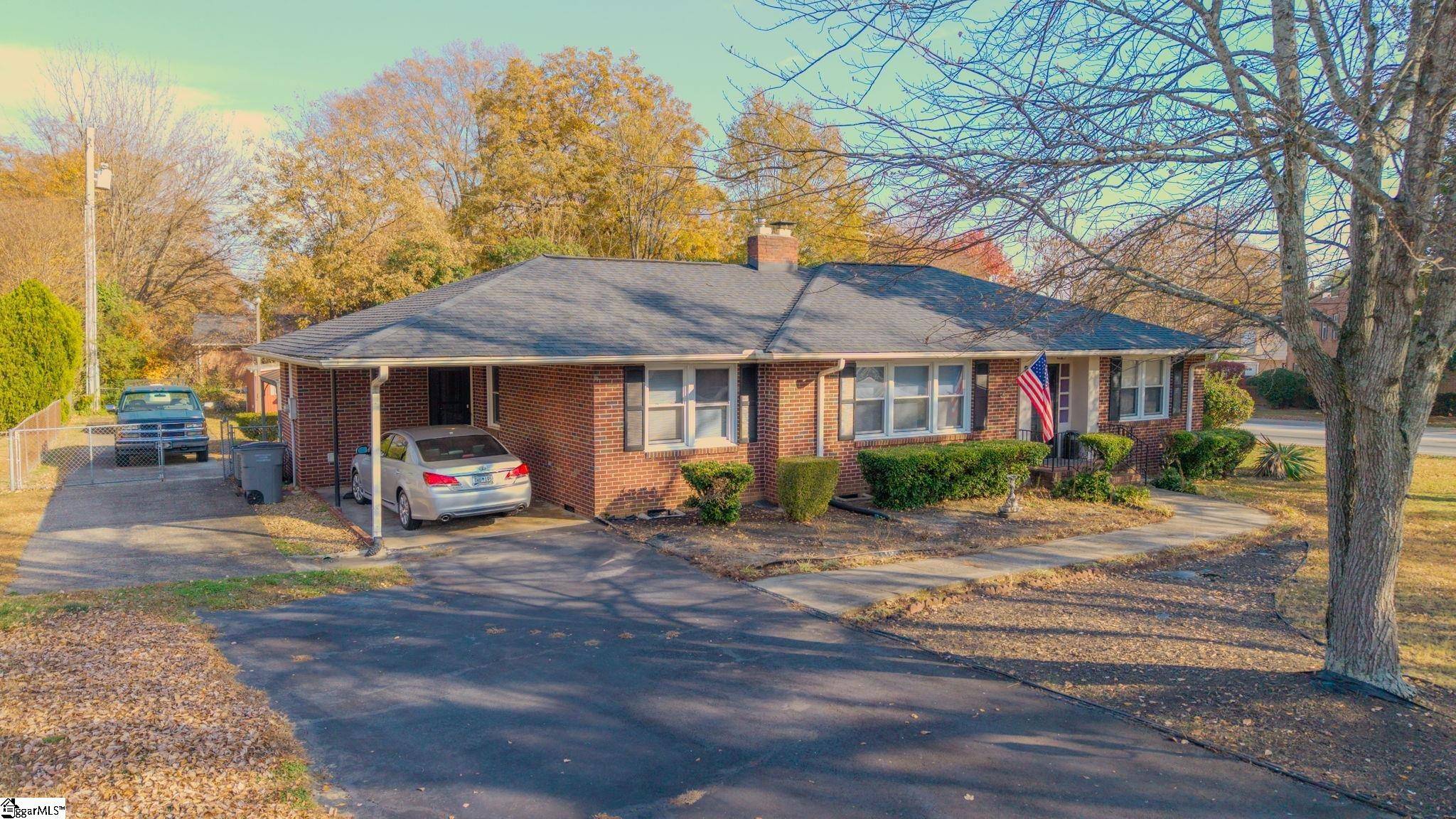 Greenville, SC 29615,2 Burgundy Drive