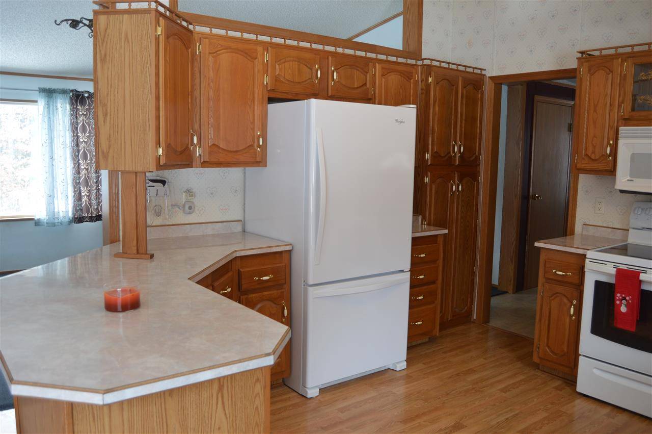 Waupaca, WI 54981-9631,11000 RED PINE WAY