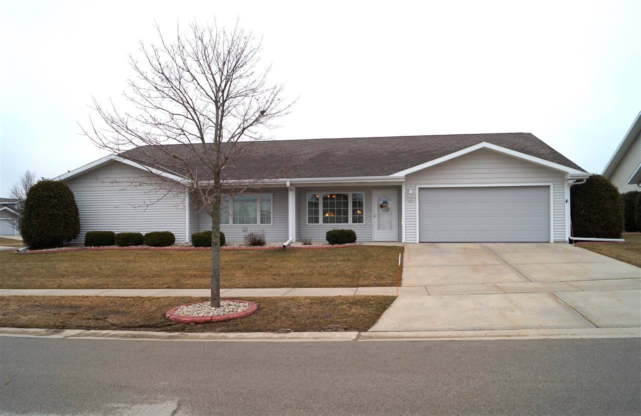 Hartford, WI 53027-8405,242 SIMON DR #11-2