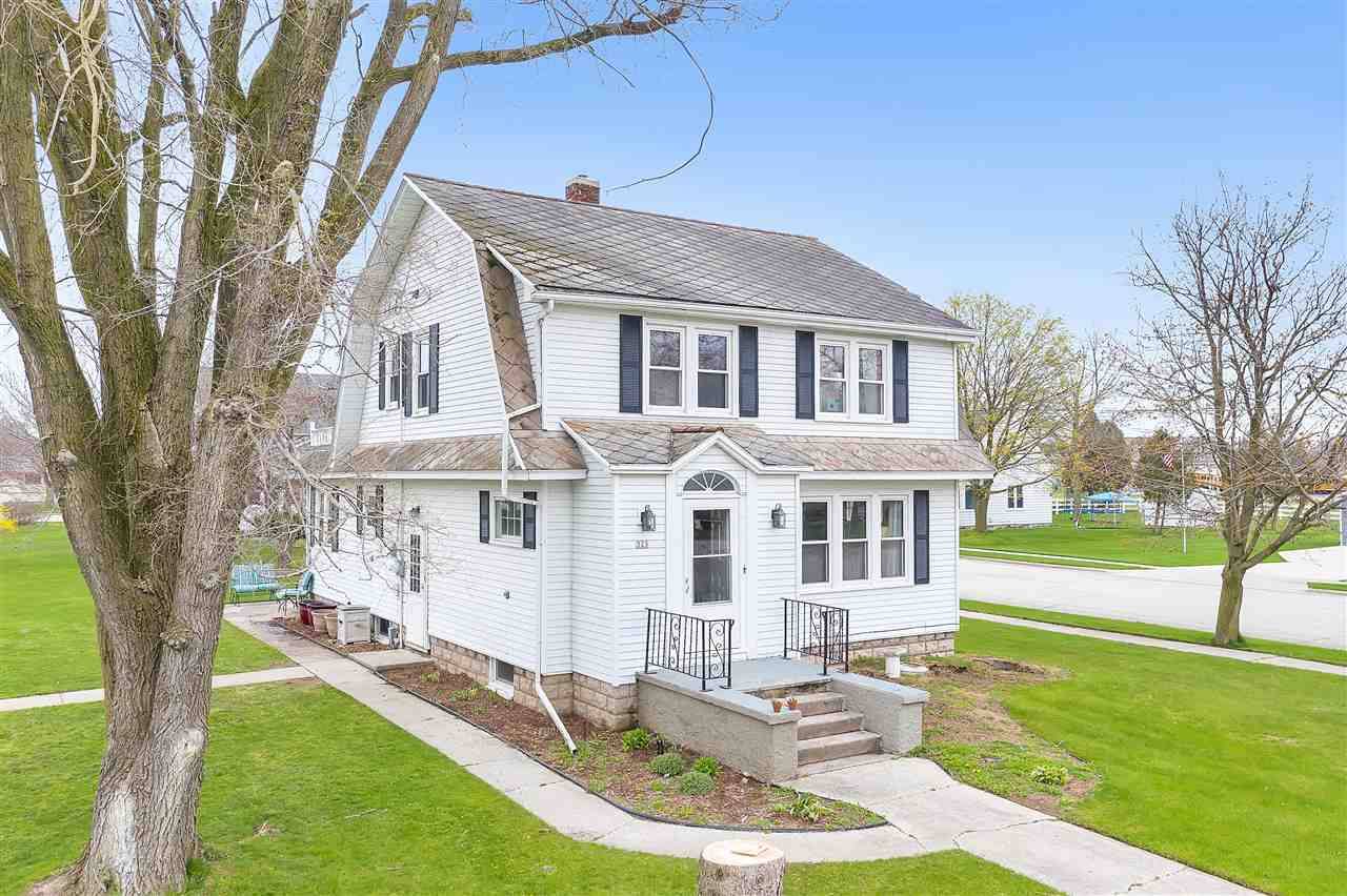 Mishicot, WI 54228,523 BUCHANAN ST