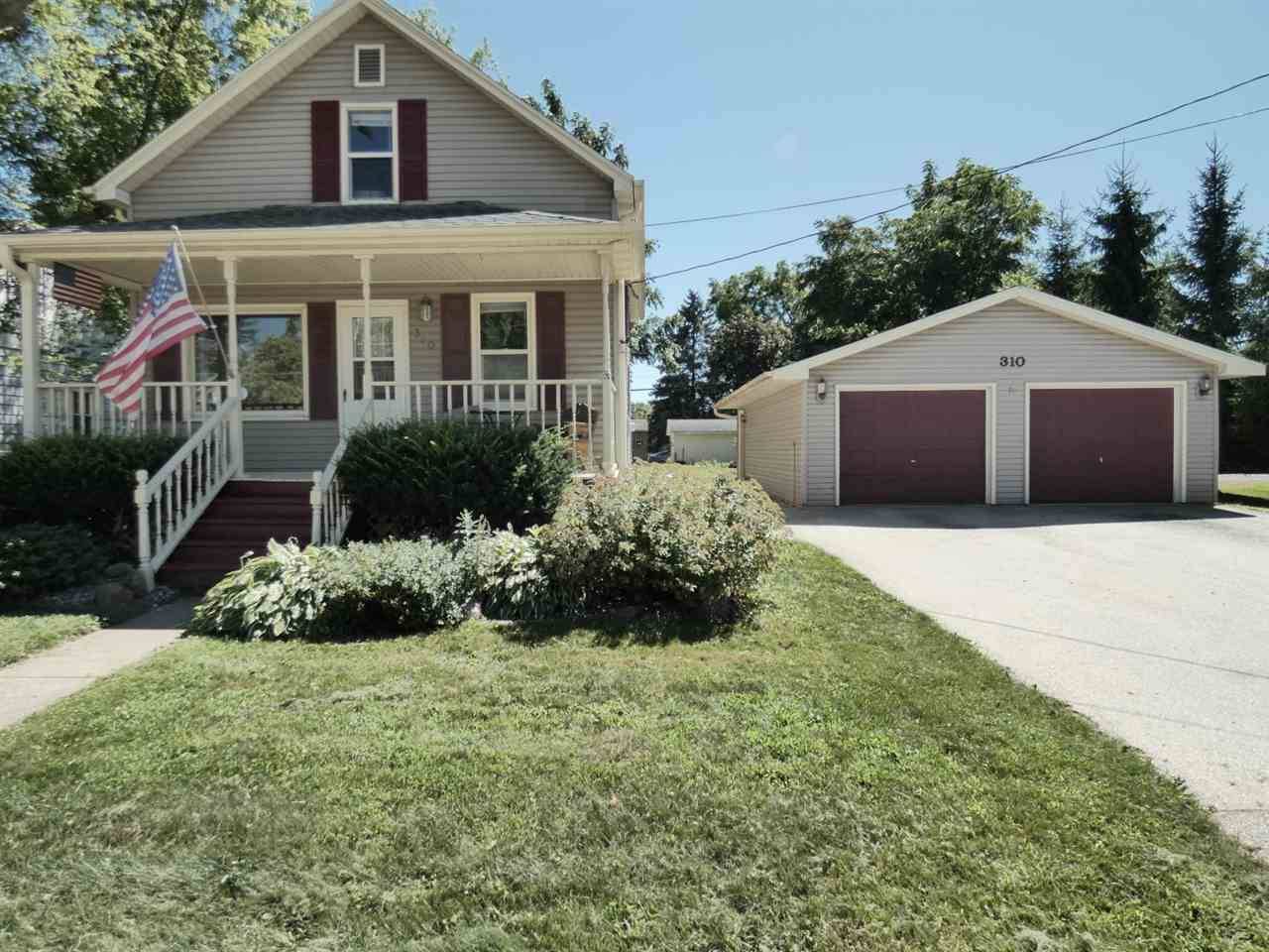 Pulaski, WI 54162-9237,310 W PULASKI ST