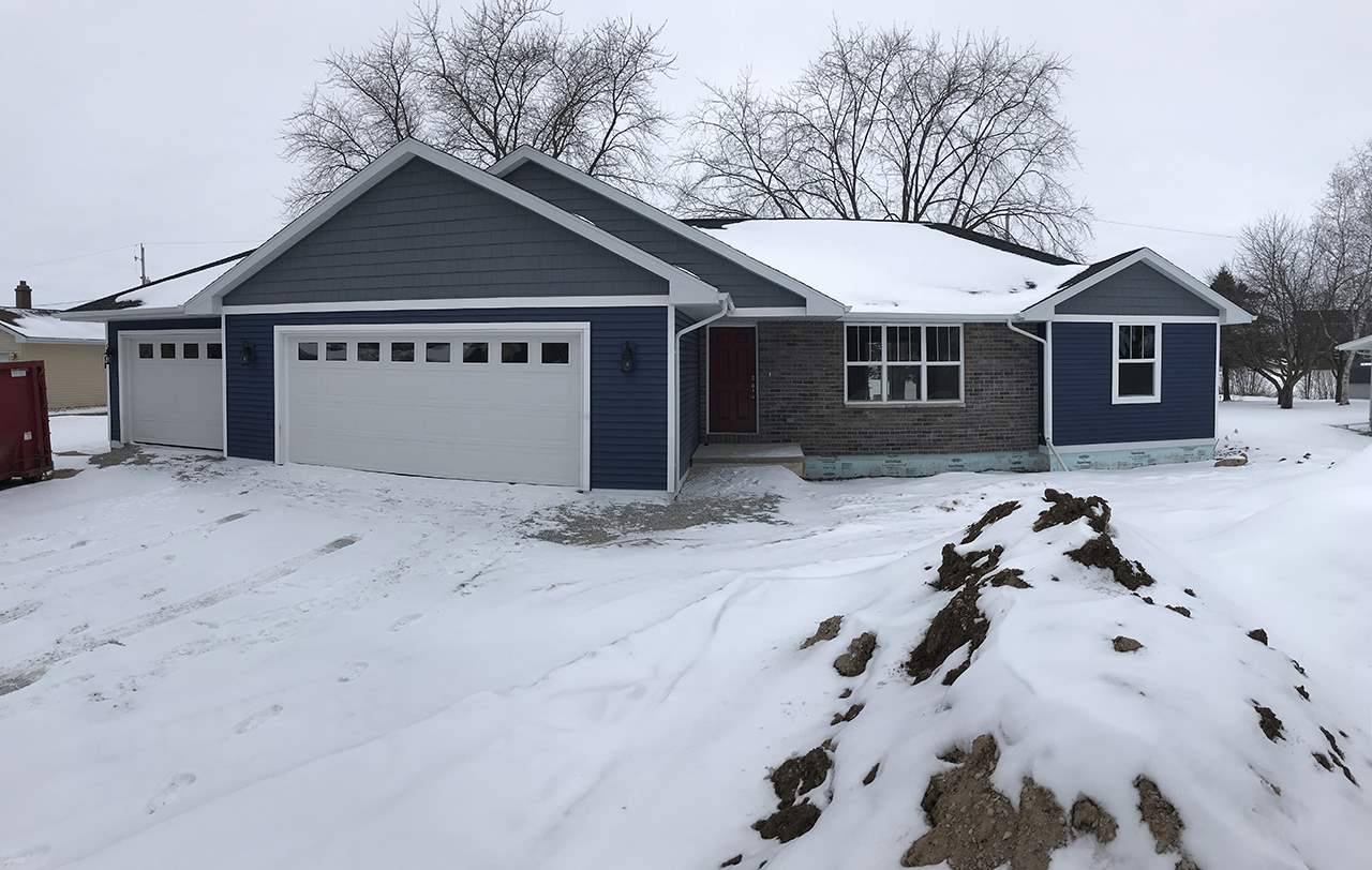 Pulaski, WI 54162-9296,613 JOHNSON ST