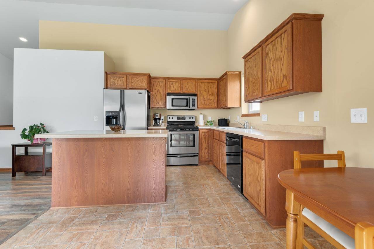 Madison, WI 53718-3450,6963 SILVER DAWN DR