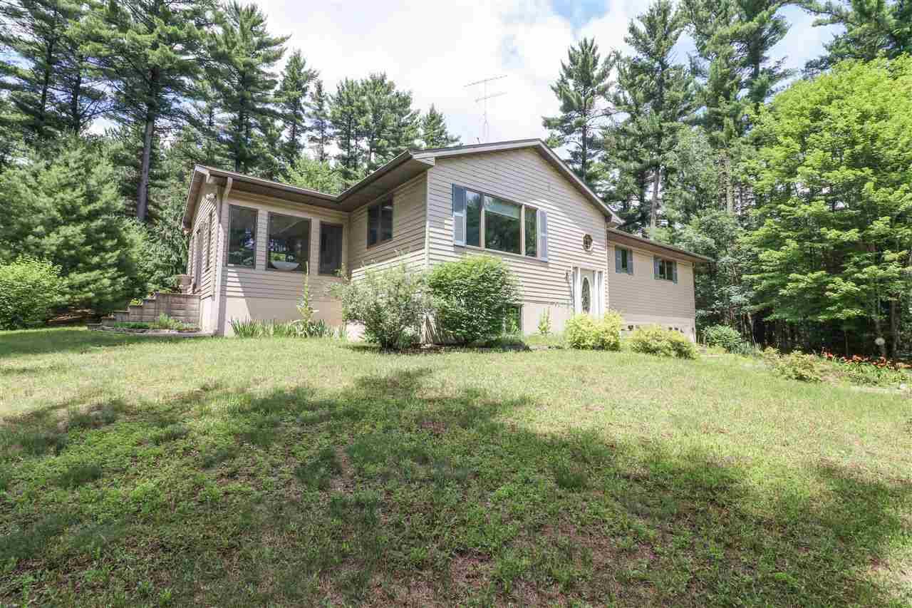 Waupaca, WI 54981,10387 BADGER DR