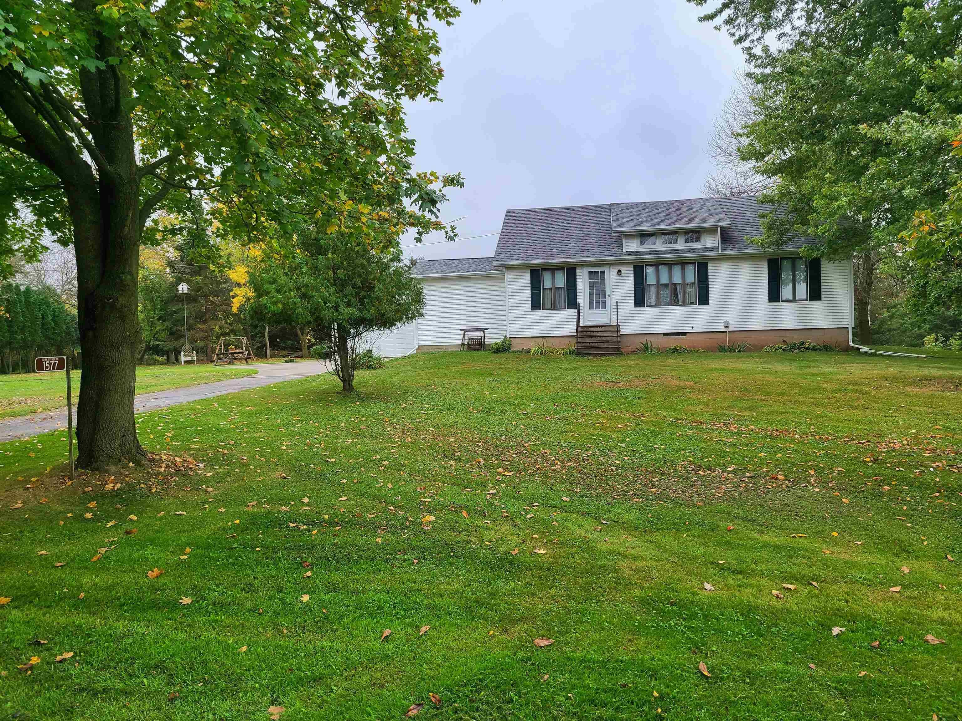 Oshkosh, WI 54904,1577 CLAIRVILLE RD