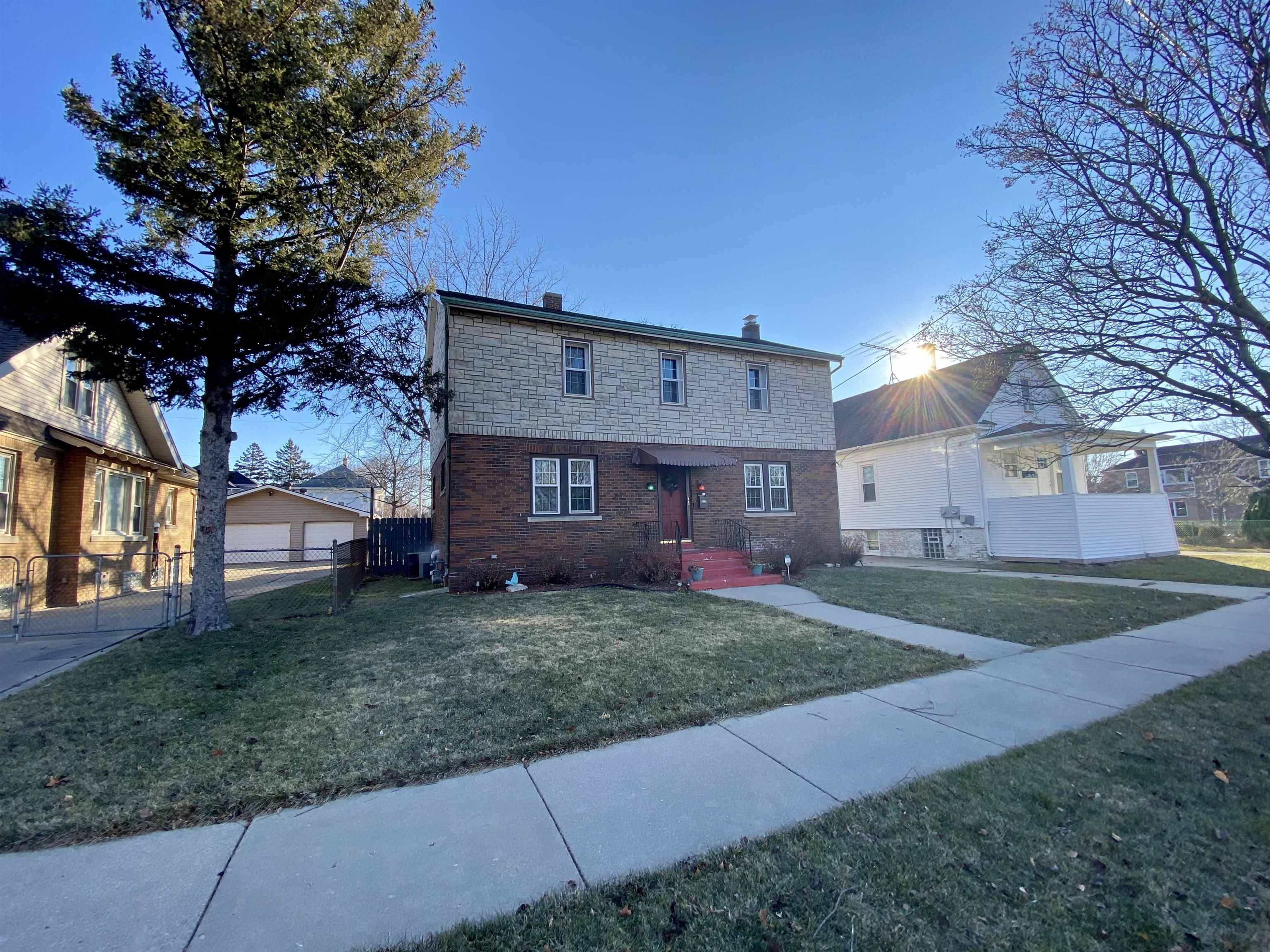 Kenosha, WI 53143,6821 26TH AVE