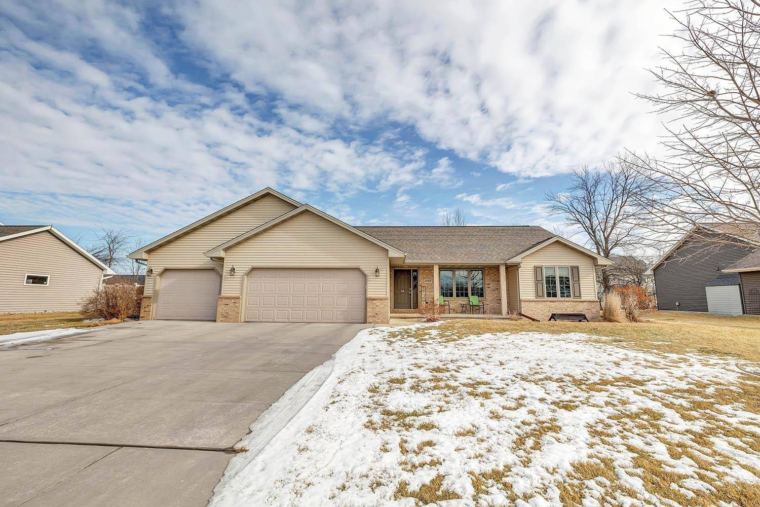 De Pere, WI 54115,2122 POTTER DR
