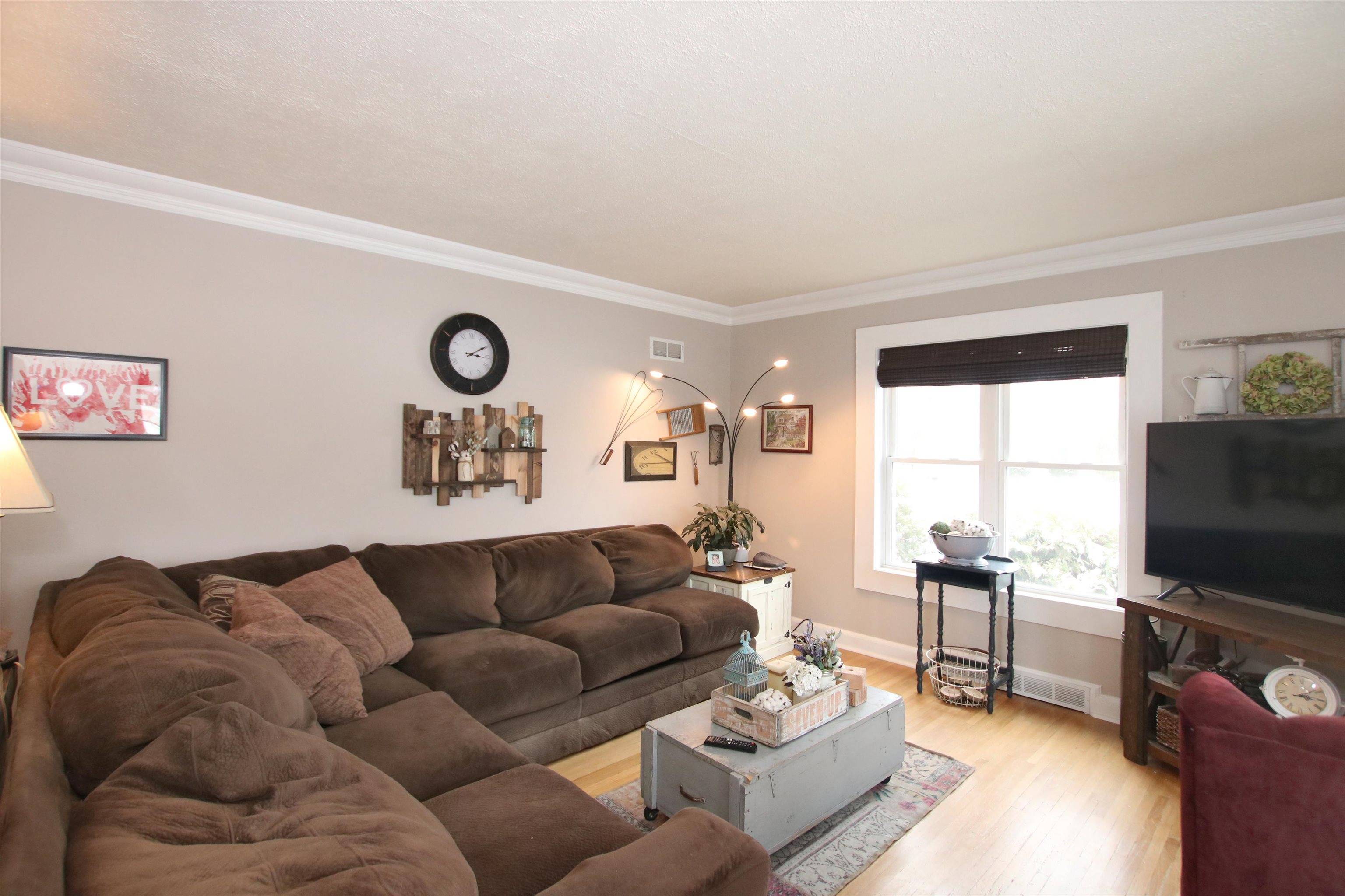 Waupun, WI 53963,417 S GROVE ST