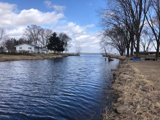 Markesan, WI 53964,W6608 PUCKAWAY RD