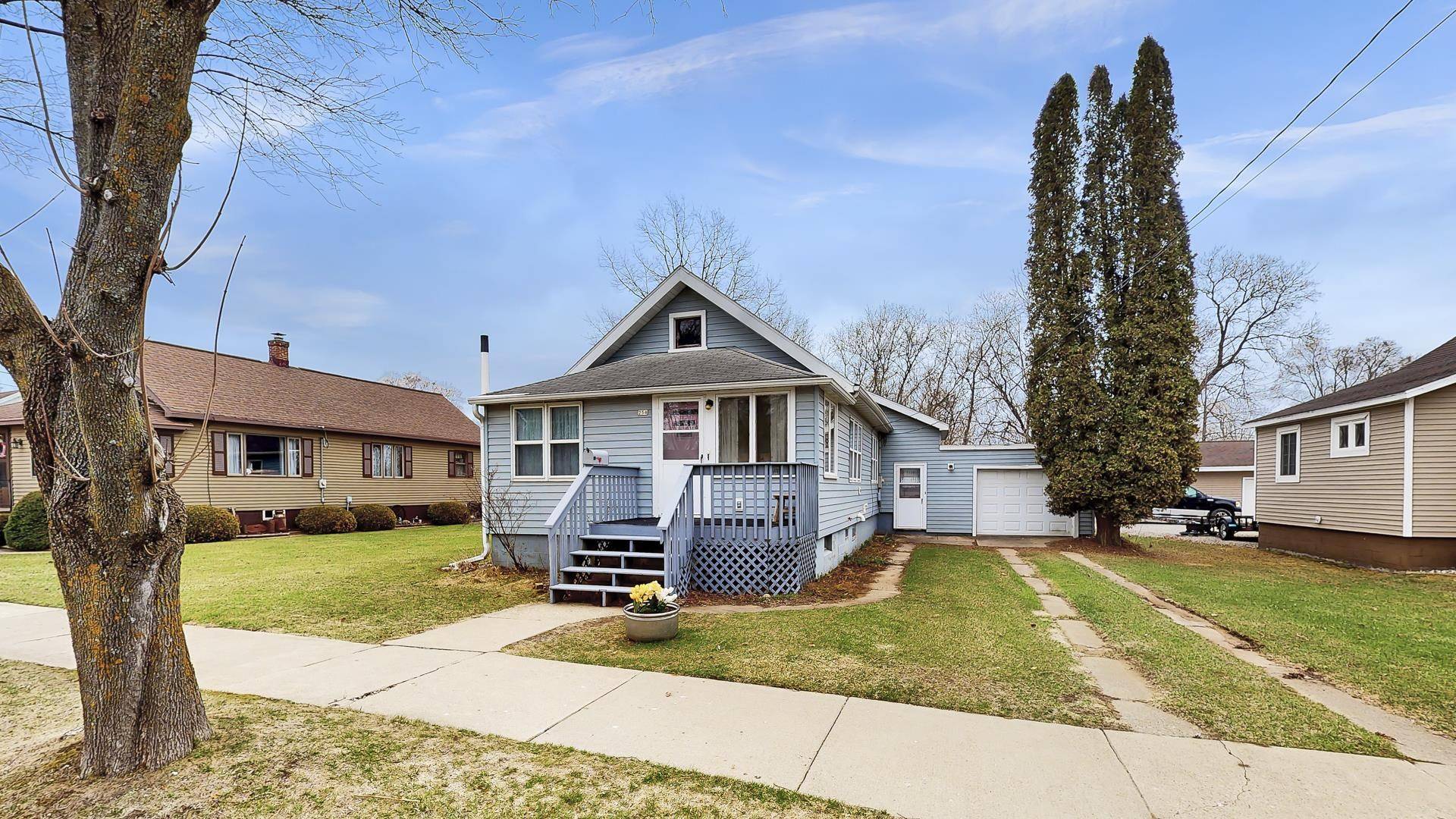 Oconto Falls, WI 54154-1637,254 S MAPLE AVE