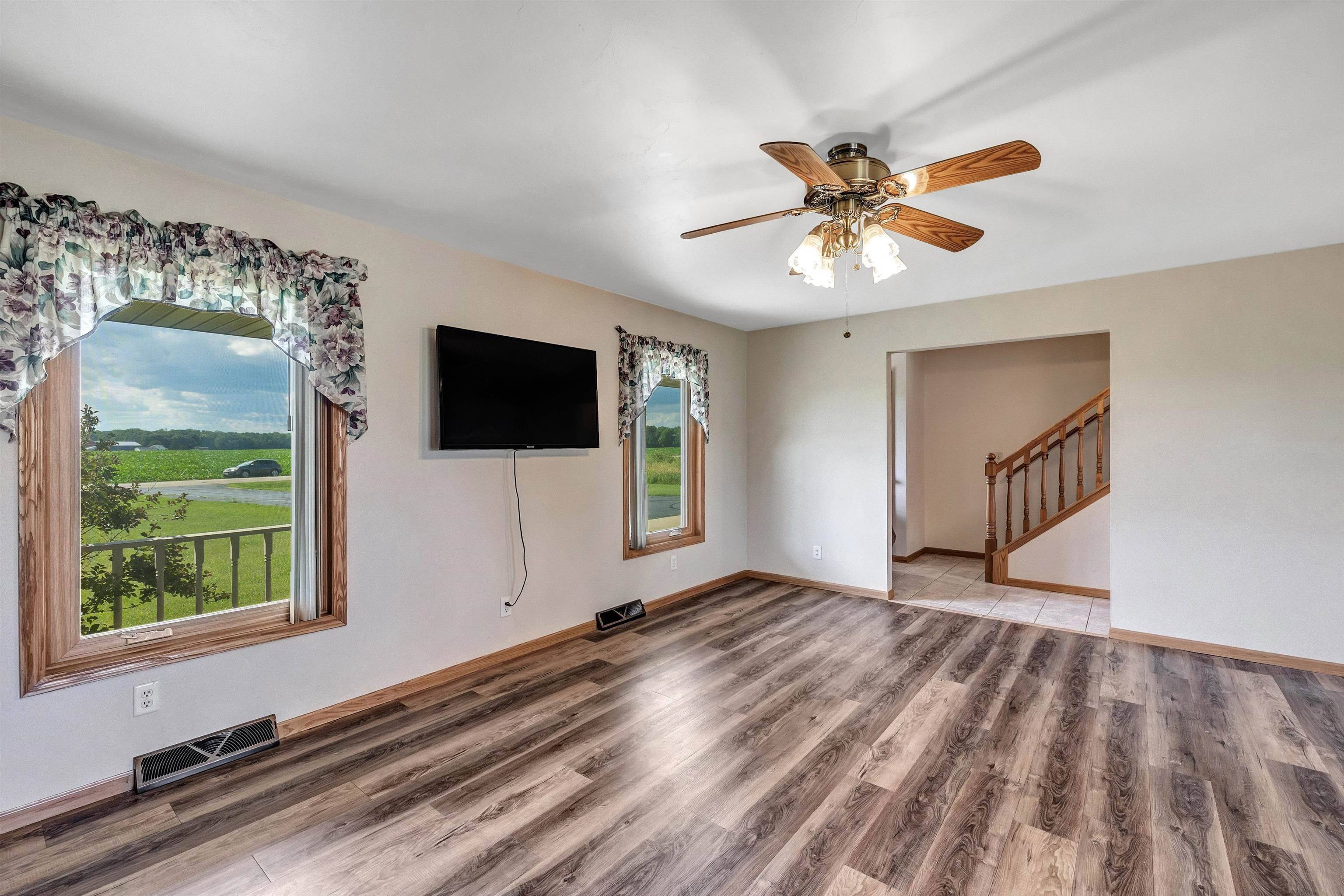 Pulaski, WI 54162,N3228 WILLOW RD