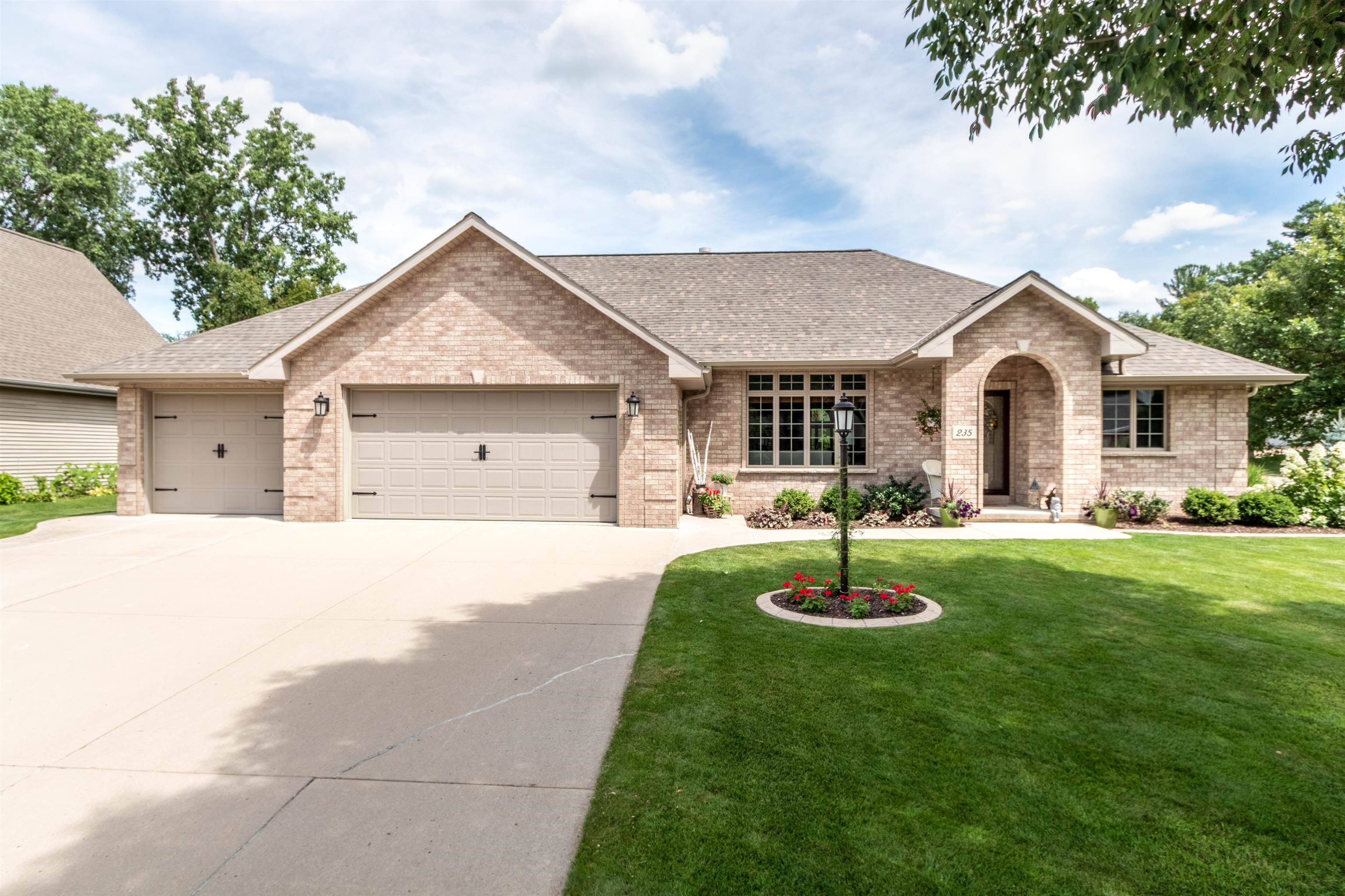 Green Bay, WI 54302-5252,235 SWISS MEADOW LN
