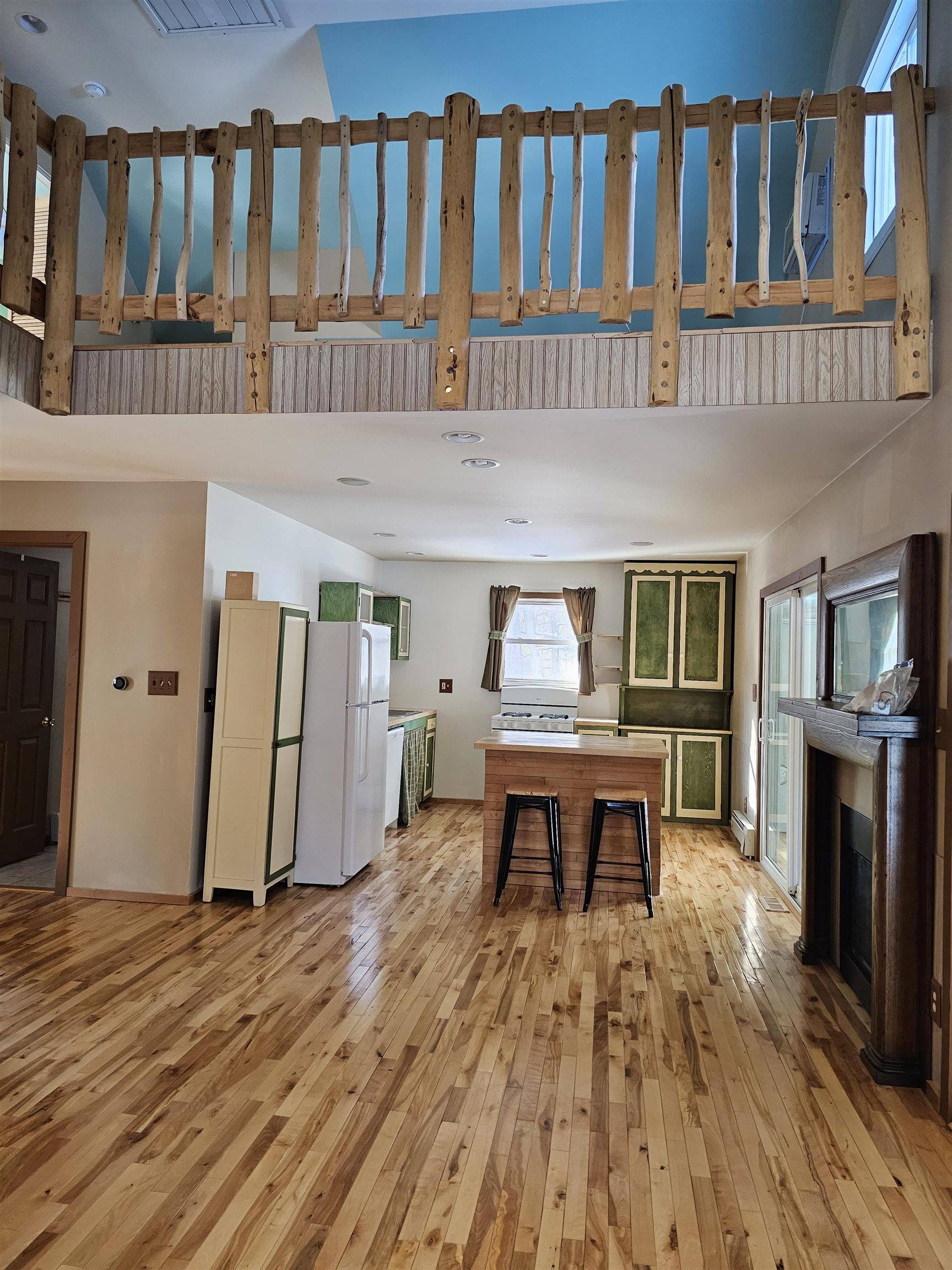 Hancock, WI 54943,W12129 OAKWOOD CT
