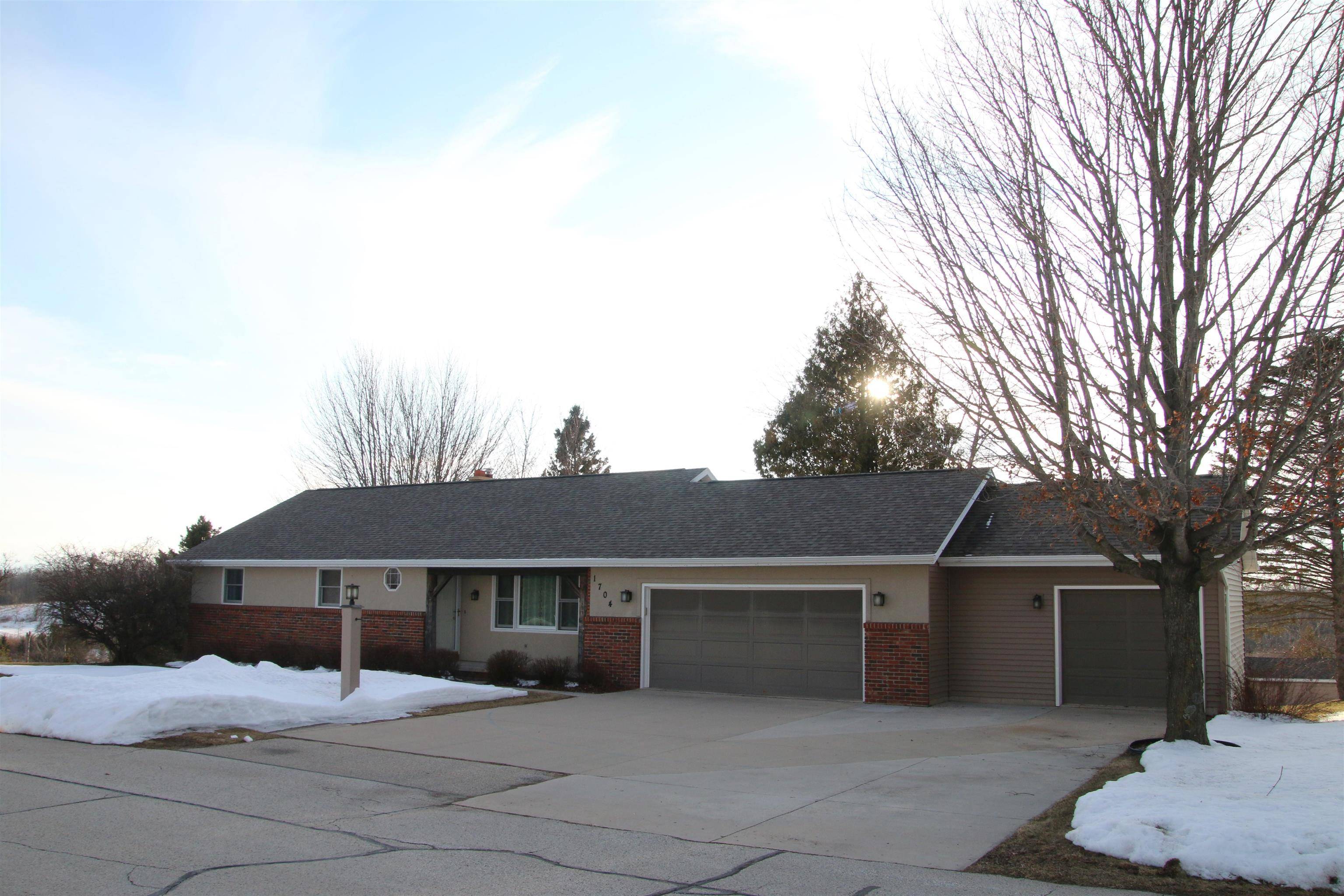 Saint Cloud, WI 53049,1704 CEDARVIEW DR
