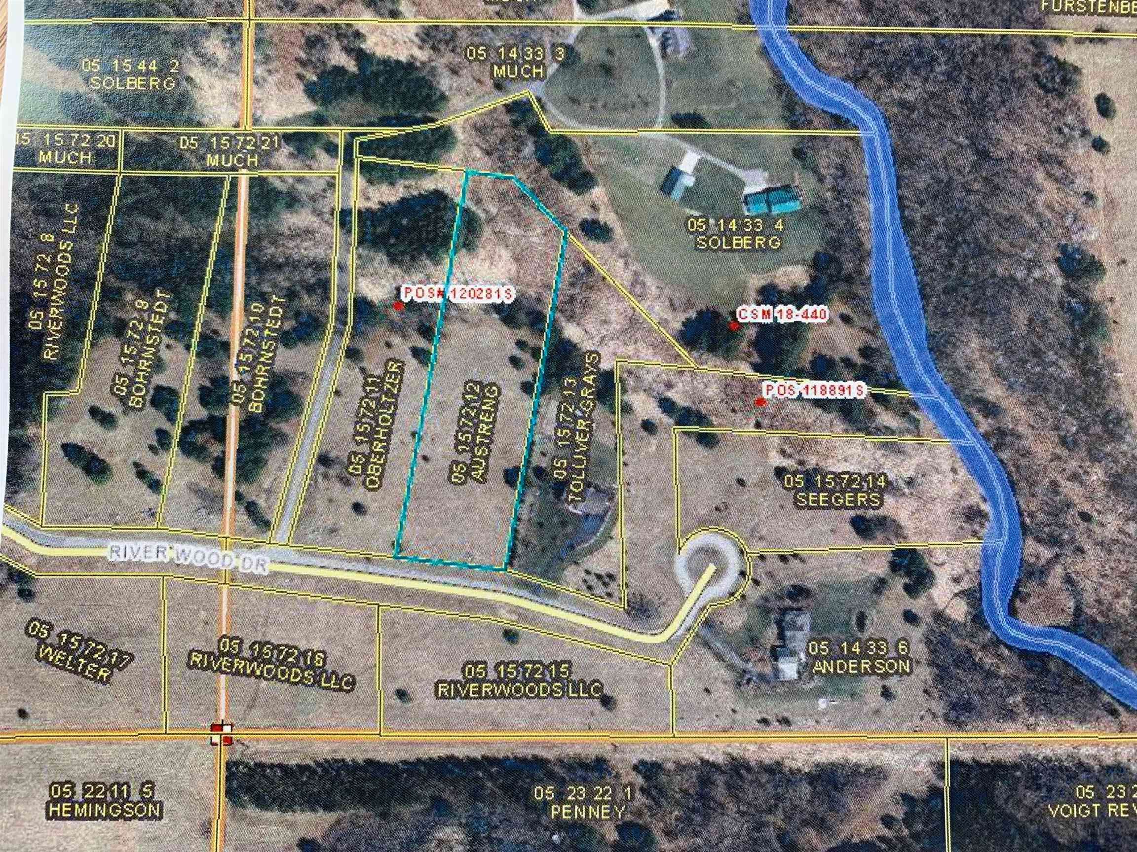 Waupaca, WI 54981,E1738 RIVER WOOD DR