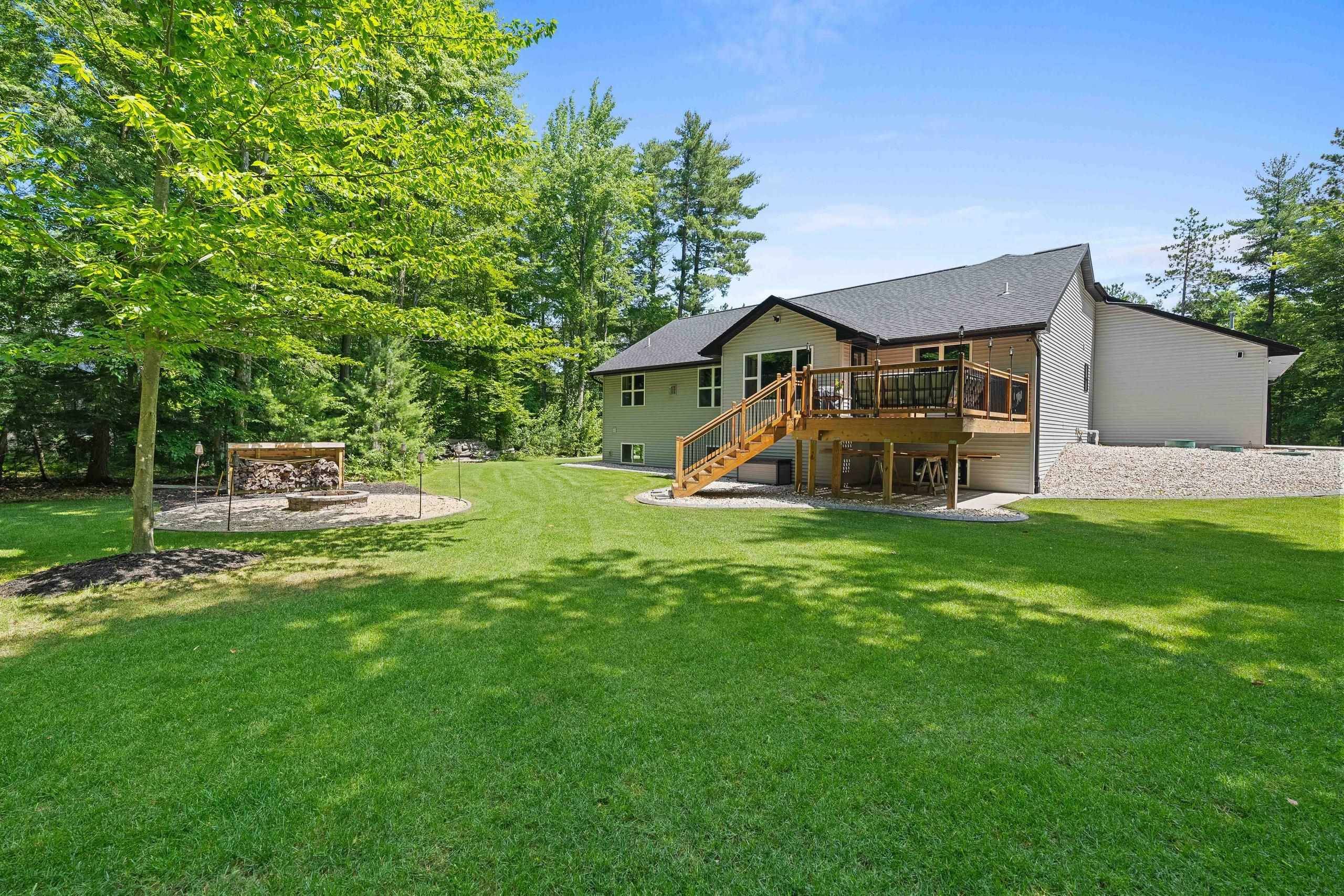 Sobieski, WI 54171,835 MAPLE LEAF TRL