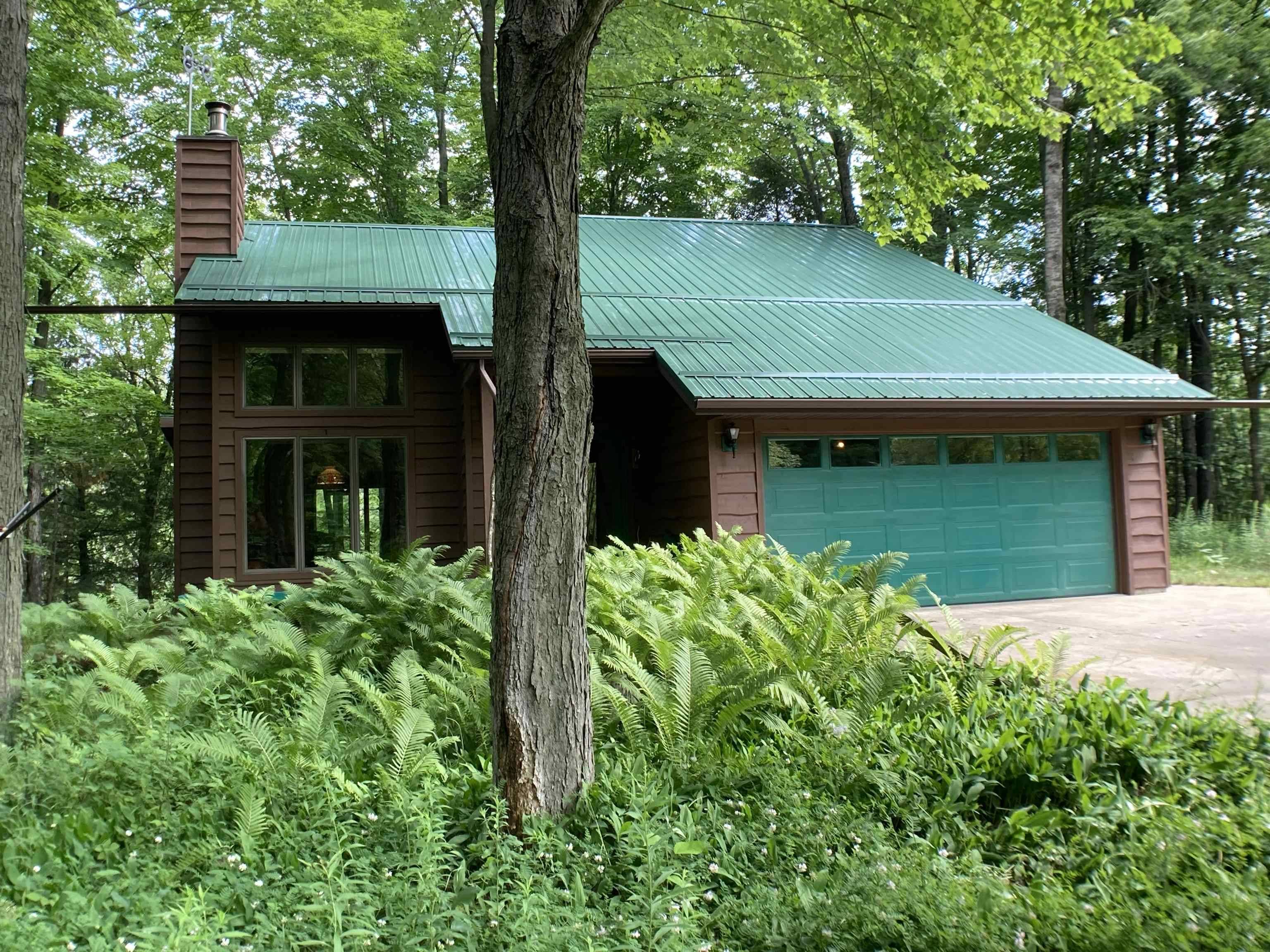Gresham, WI 54128,W12396 ROOSEVELT RD