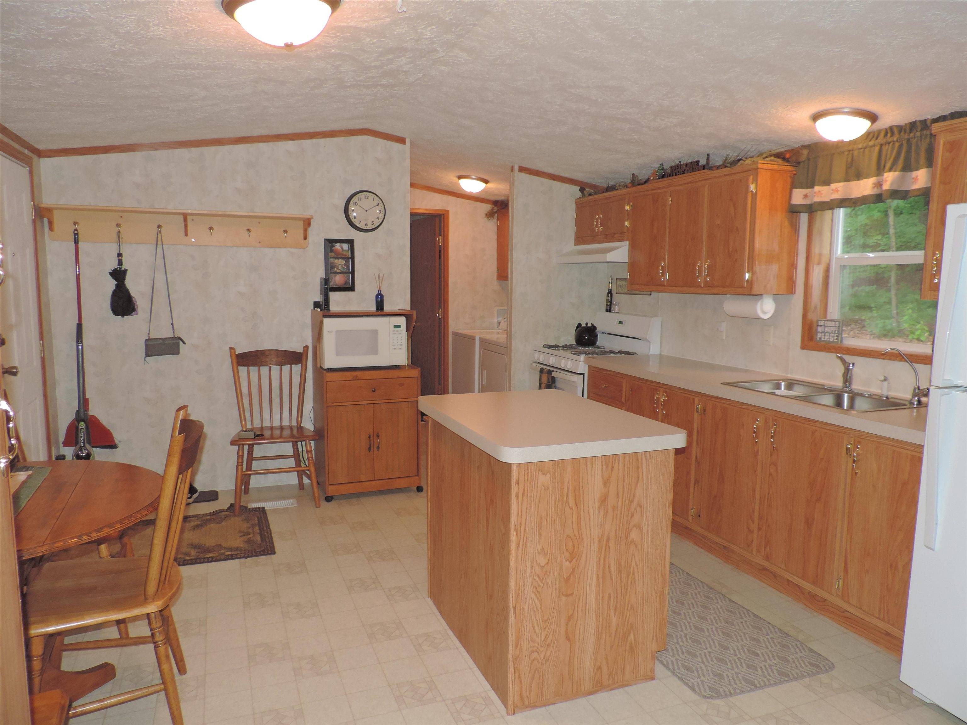 White Lake, WI 54491,12255 LONZO LN