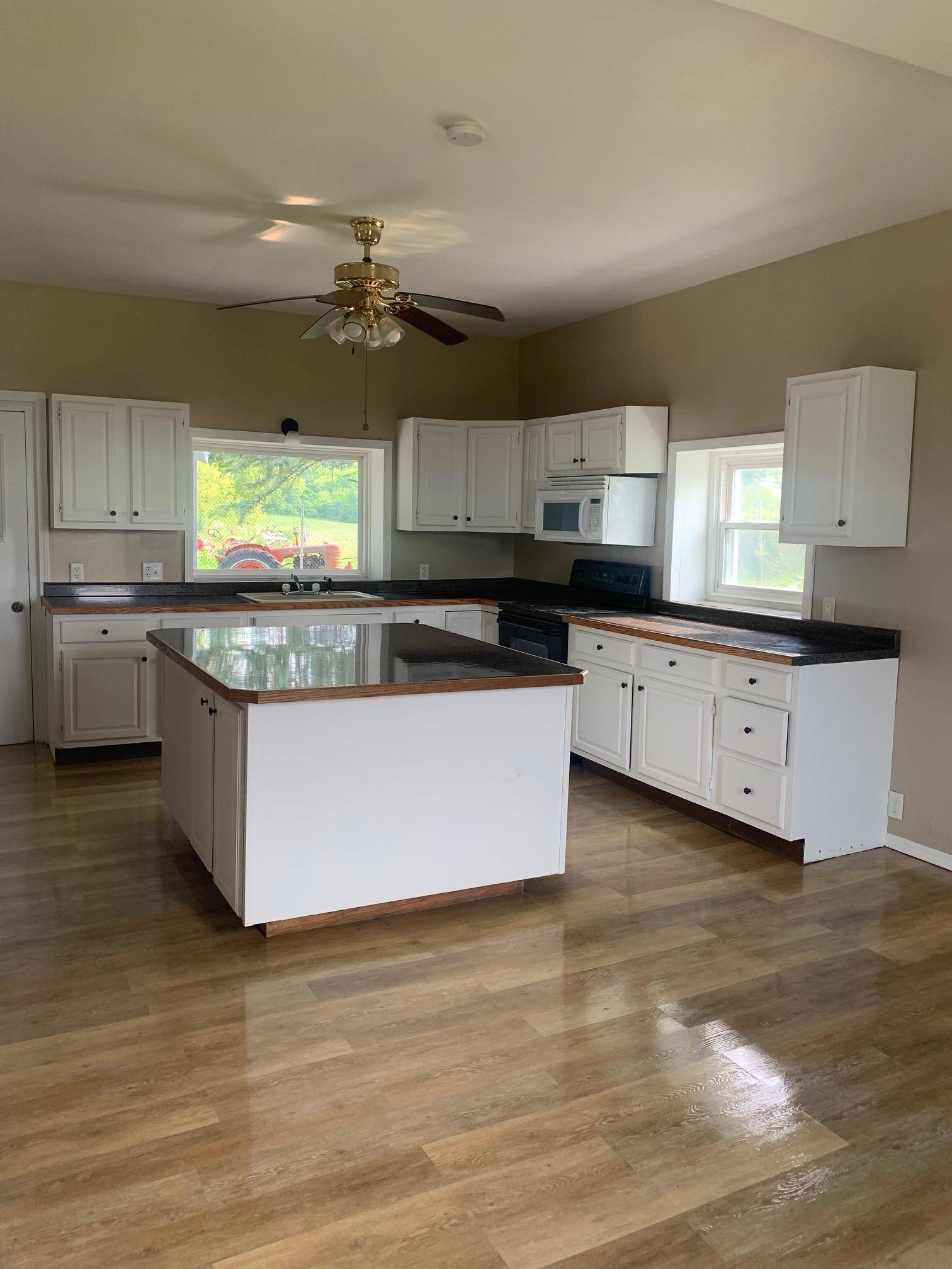 Kiel, WI 53042,11821 LAX CHAPEL RD