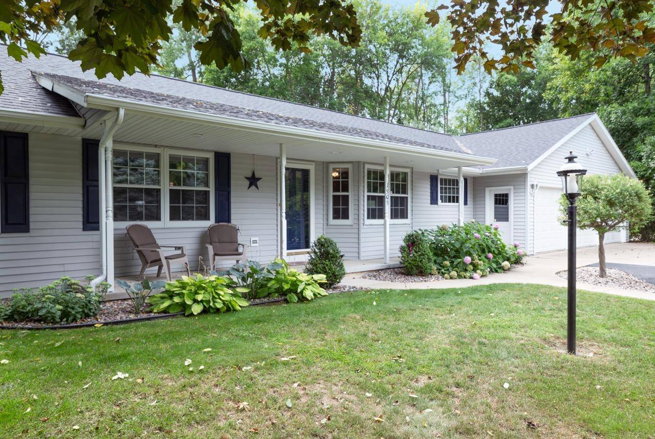 Suamico, WI 54173-8012,1303 HARBOR LIGHTS RD