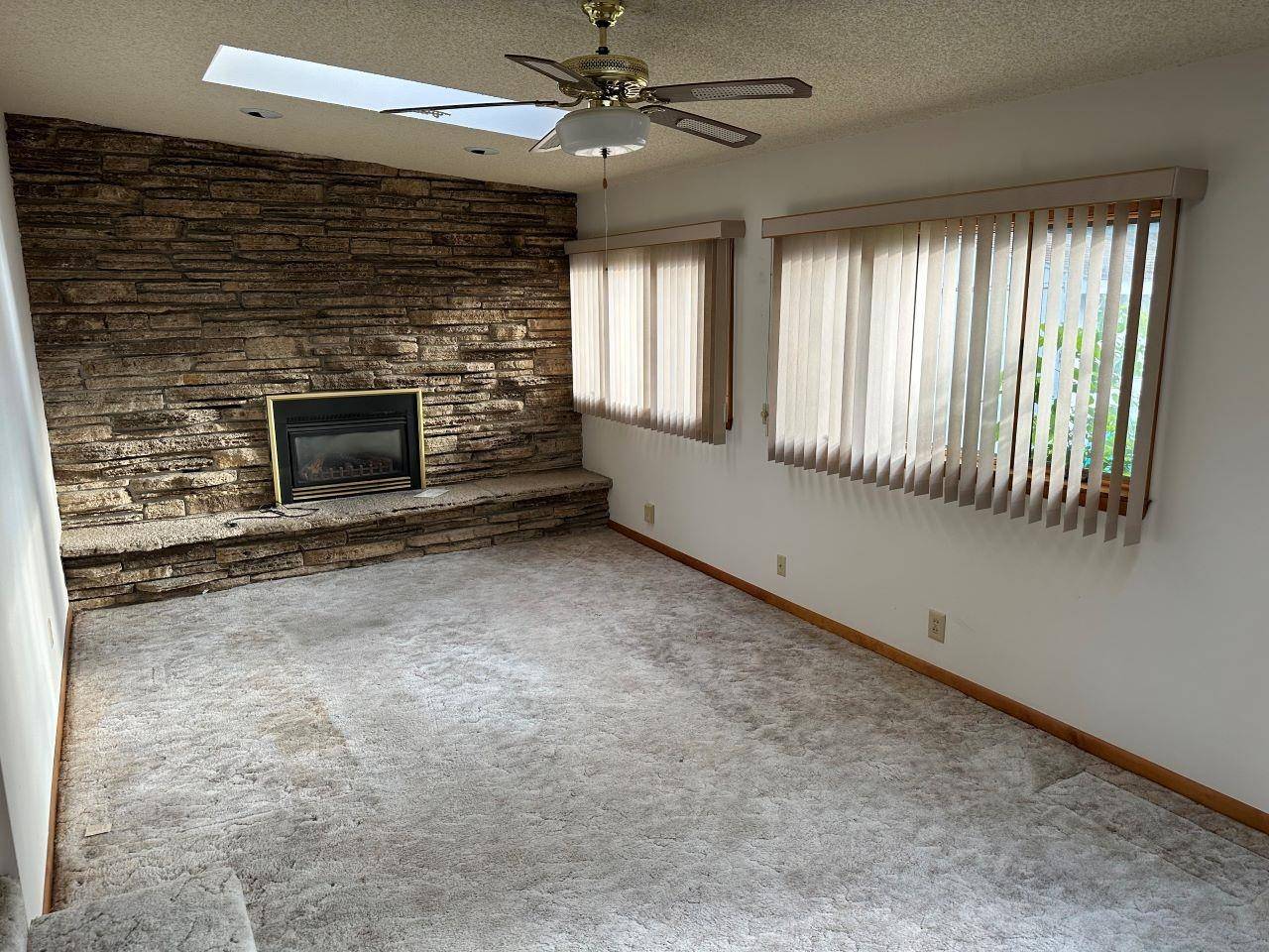 Clintonville, WI 54929-1435,33 WEST ST