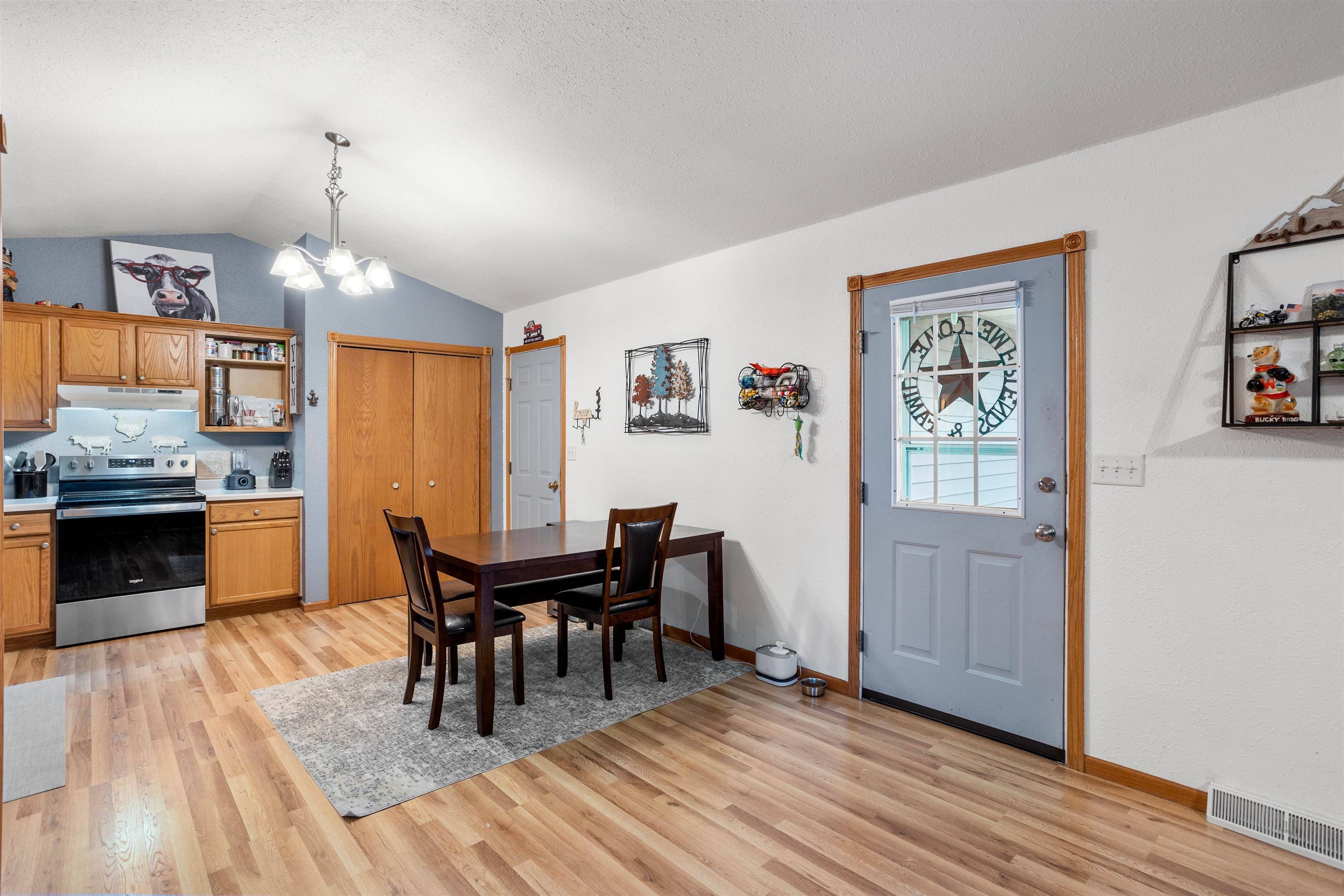 Waupaca, WI 54981,N1936 LIND CENTER RD