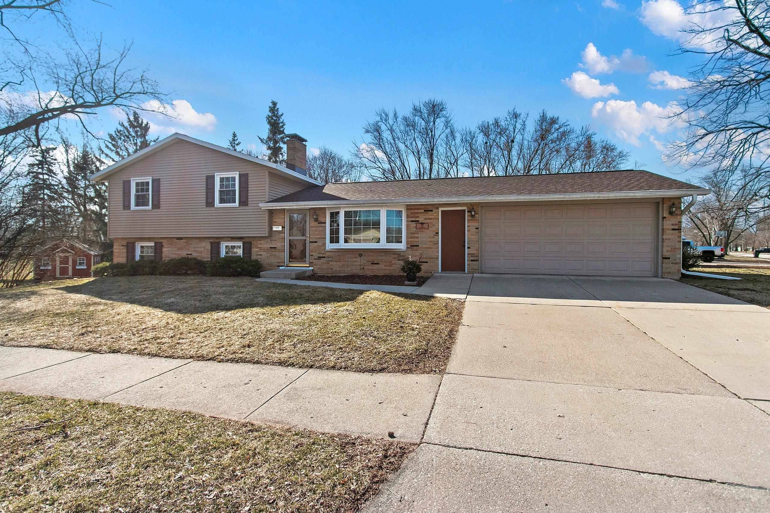 De Pere, WI 54115-1112,761 WESTWOOD DR