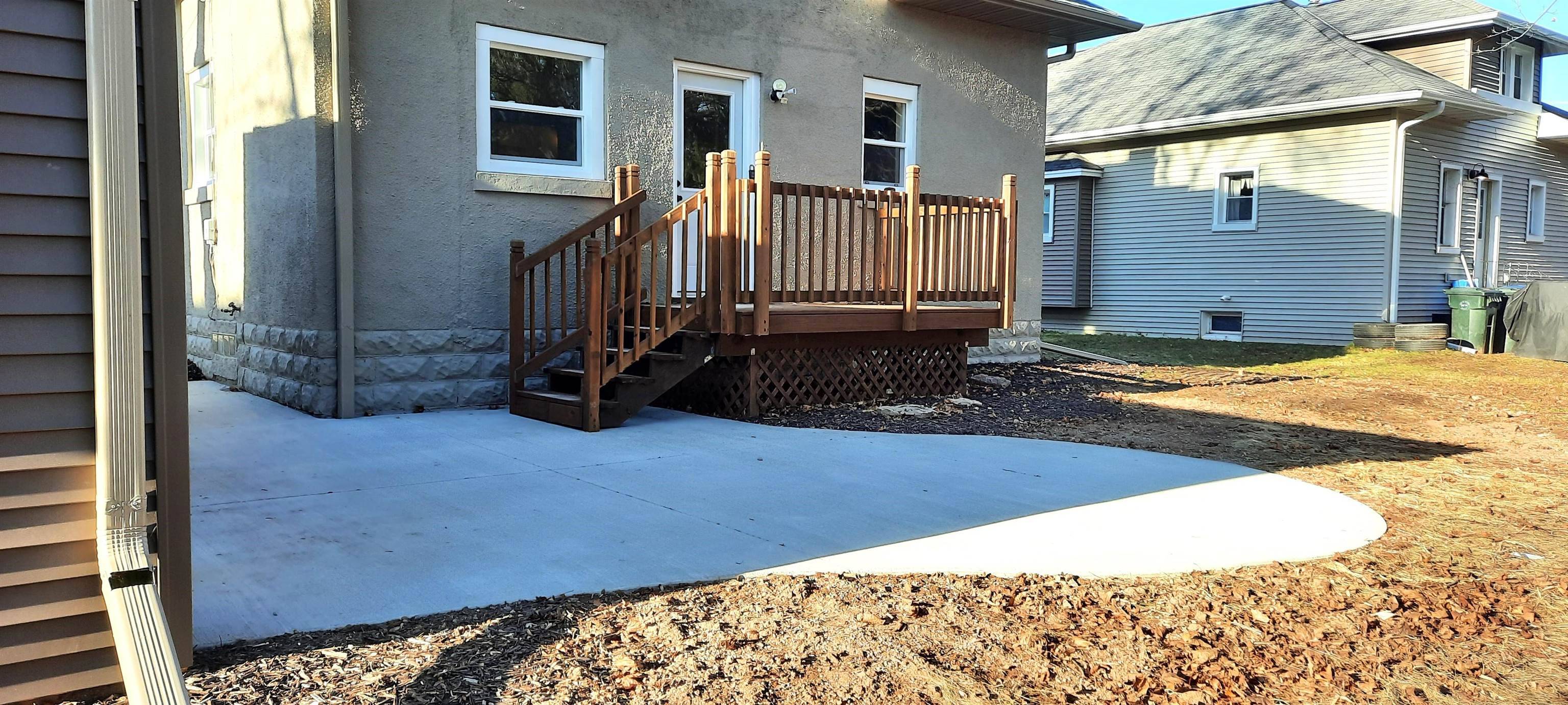 De Pere, WI 54115,707 3RD ST