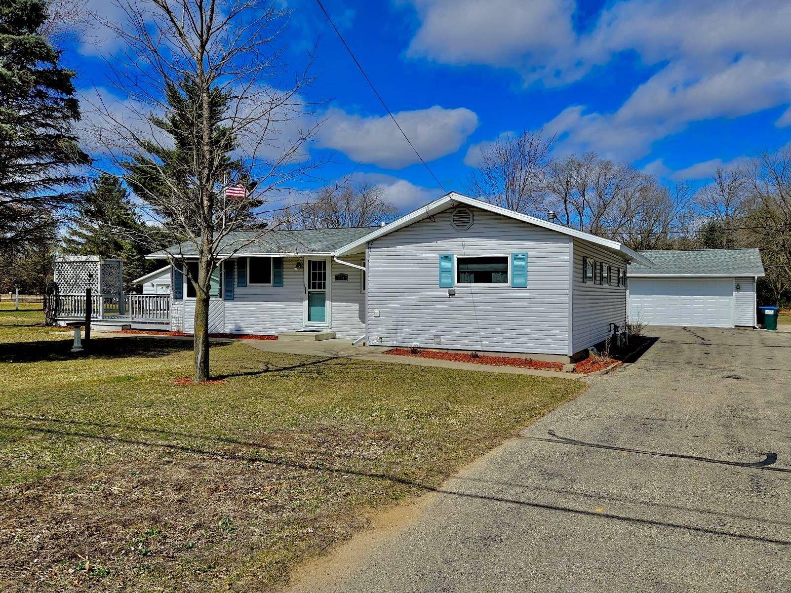 Wautoma, WI 54982,223 E CHICAGO RD