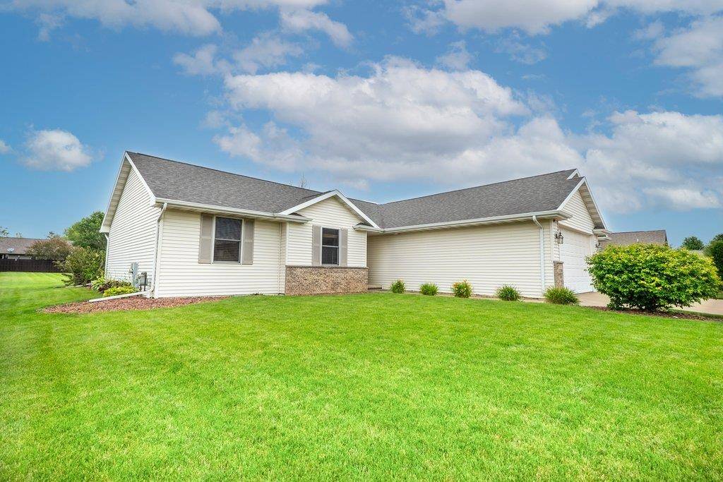 Kaukauna, WI 54130,3198 FIELDCREST DR
