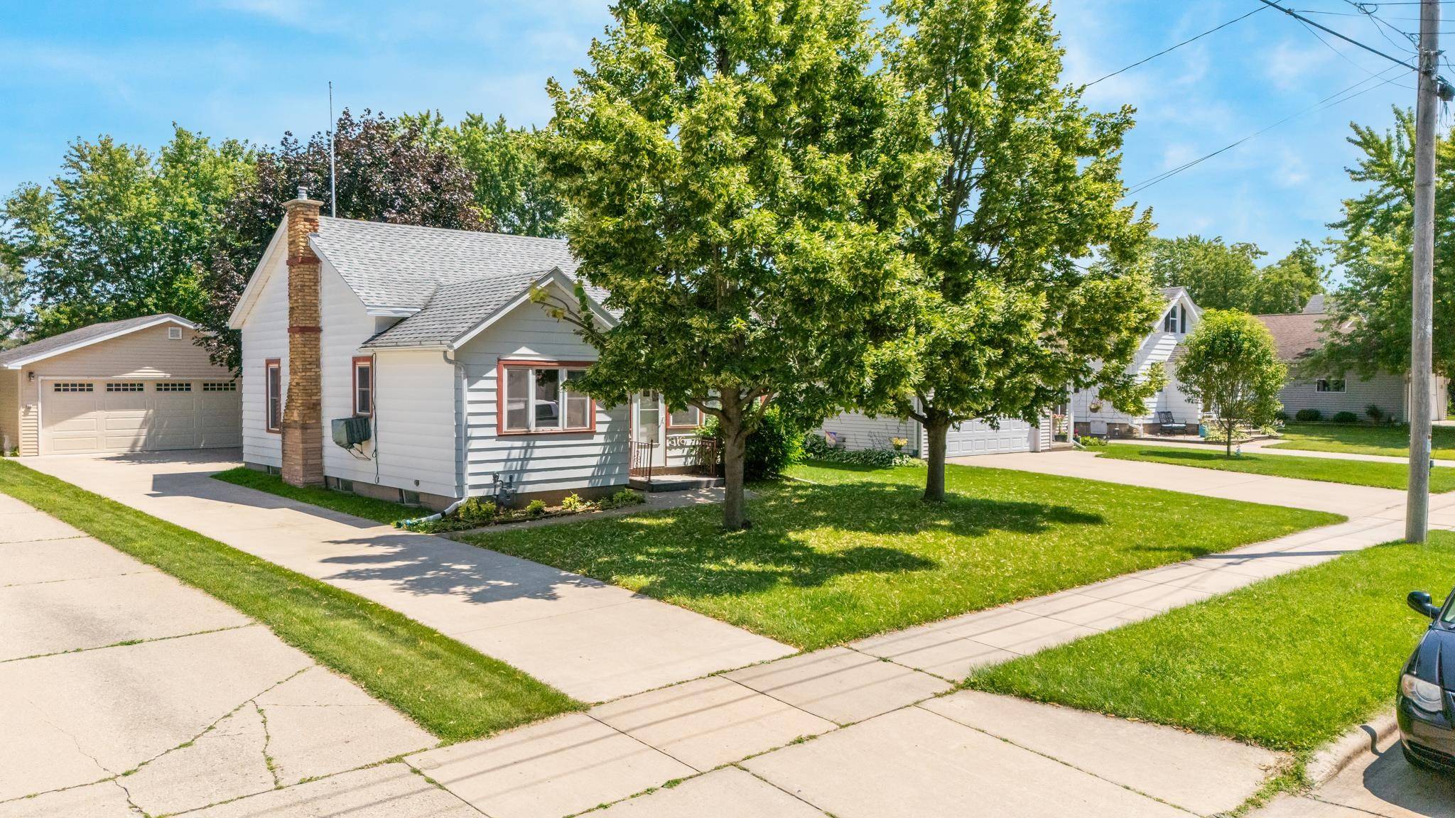 Oshkosh, WI 54901,316 GUENTHER ST