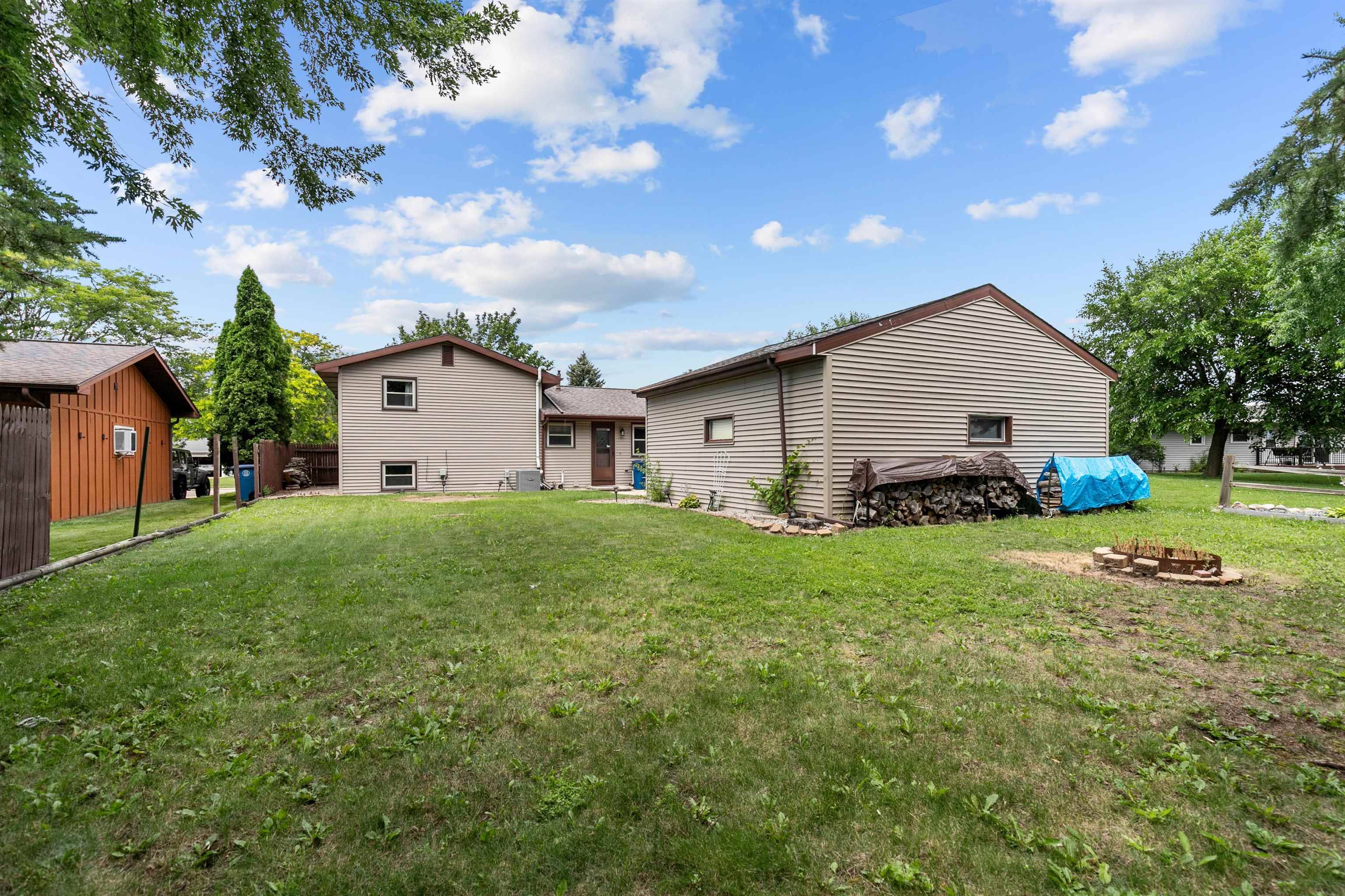 Oshkosh, WI 54904-8207,2035 ALLERTON DR