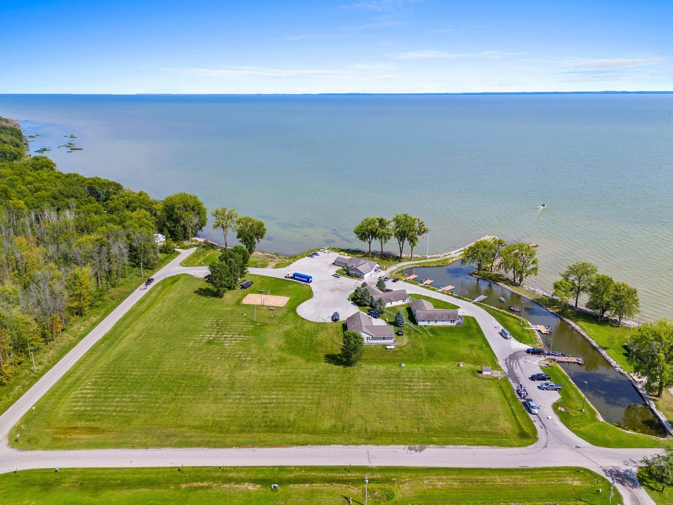 Little Suamico, WI 54141,COTTAGE RD #16