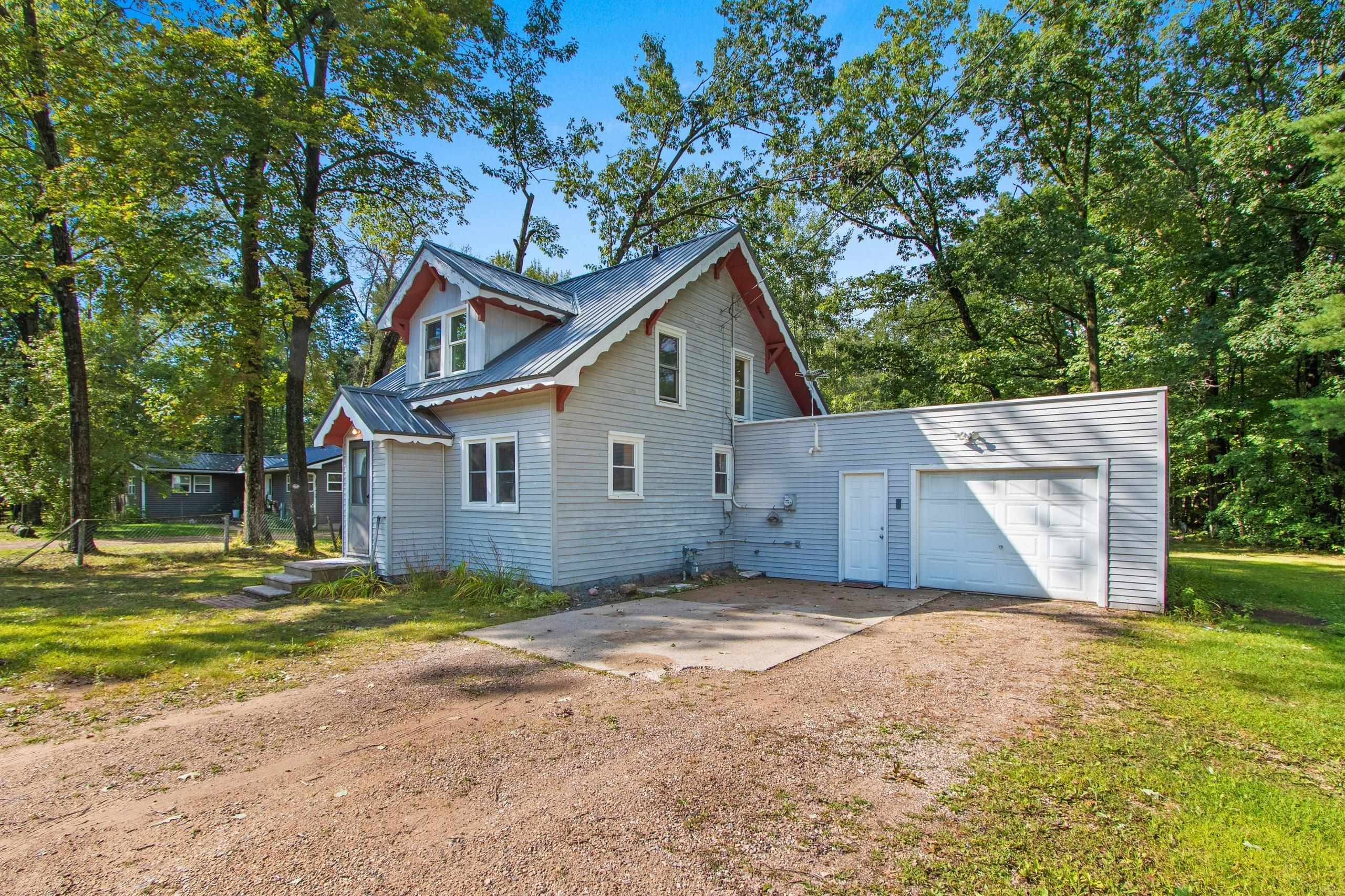 Shawano, WI 54166,W6112 LAKE DR