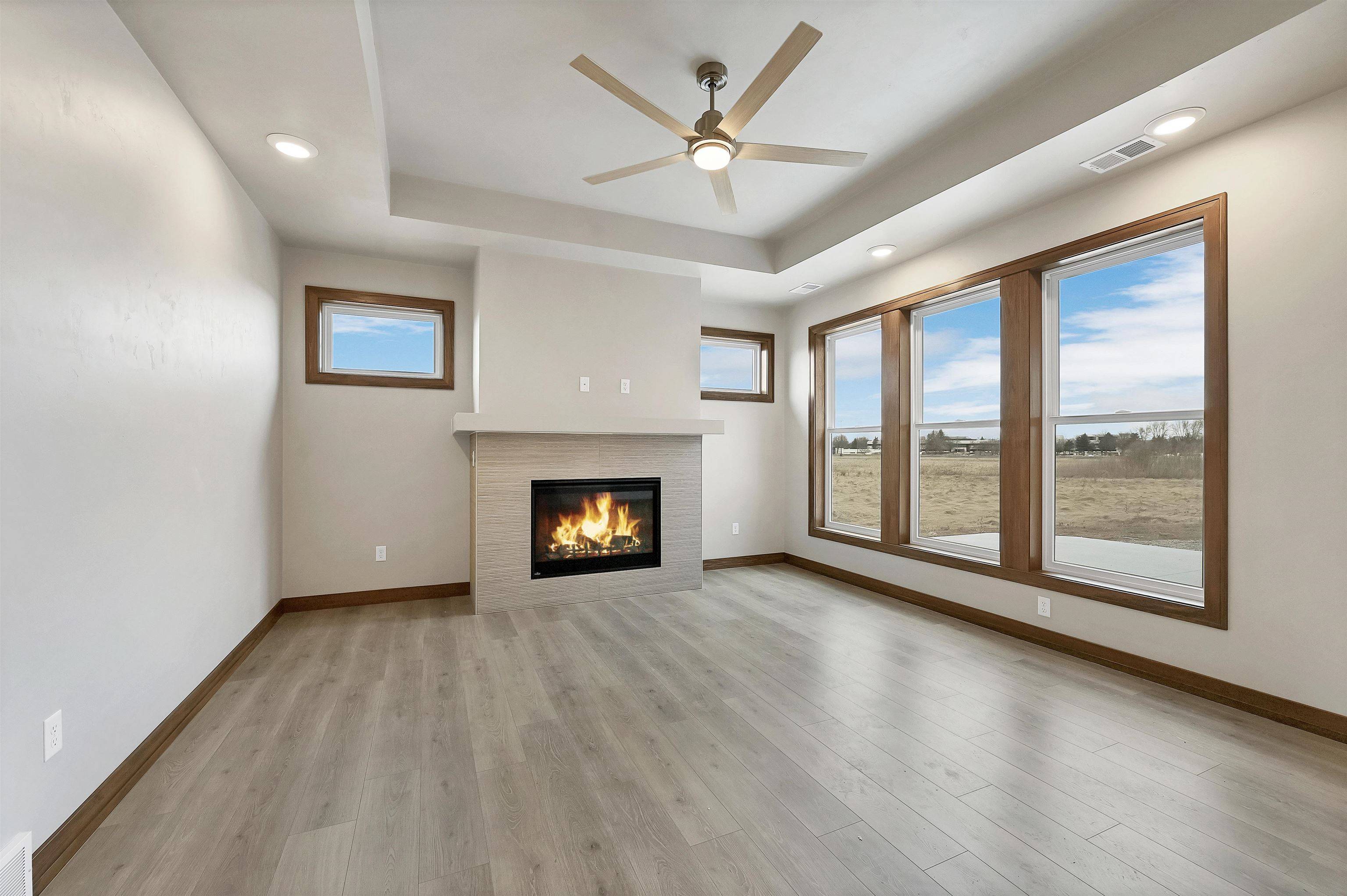 De Pere, WI 54115,1630 N HONEYSUCKLE CIR
